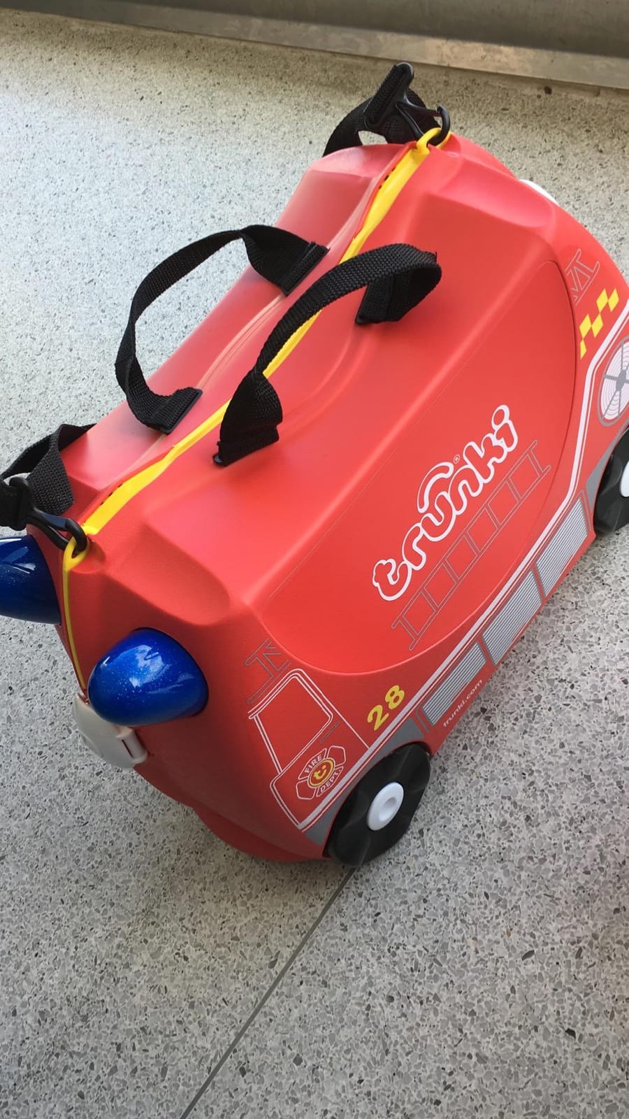 Trunki x Peppa Pig Ride-On Suitcase - Carry-on Approved Luggage, 18L Travel Bag customer photo 1