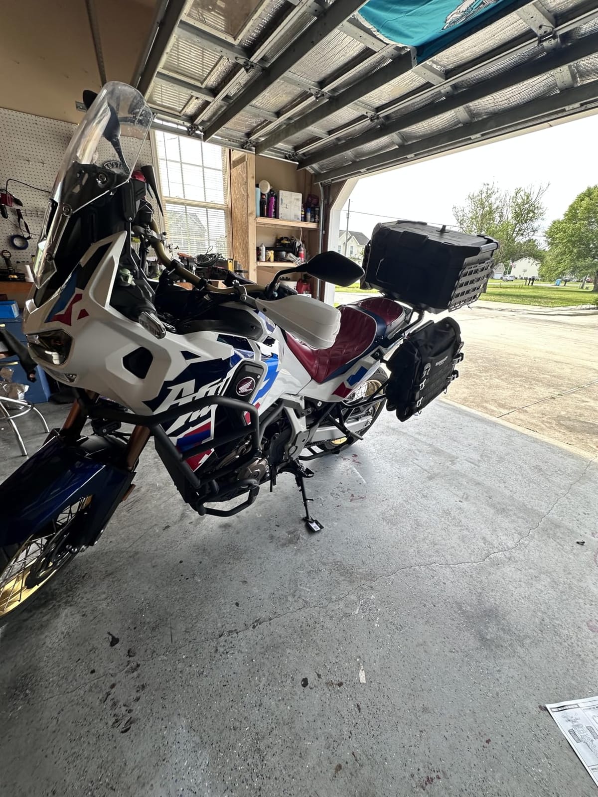 Rhinowalk Motorcycle Saddlebag 35L Waterproof, Quick Release Motorbike Side Bag, Universal Fit Motorcycle Side Bag (1-Piece) customer photo 1