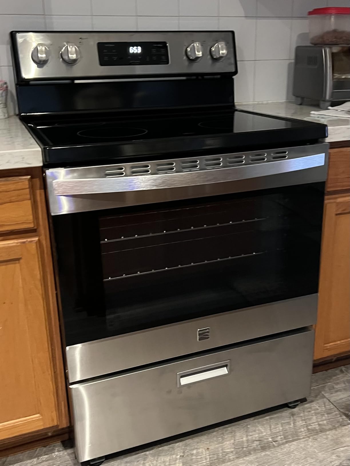 Kenmore 5.2 cu ft. Rear Control Electric Range - White customer photo 1