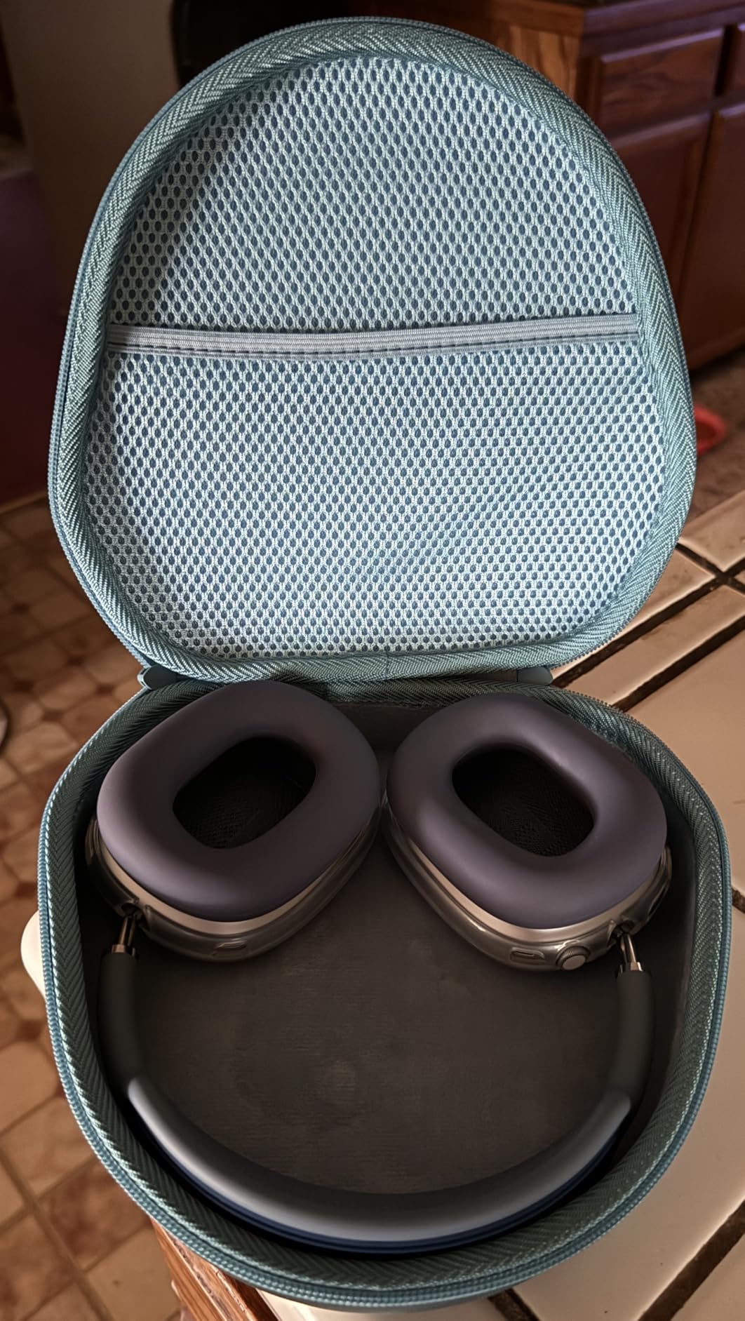 Apple AirPods Max Wireless Over-Ear Headphones, Pro-Level Active Noise Cancellation, Transparency Mode, Personalized Spatial Audio, USB-C Charging customer photo 2