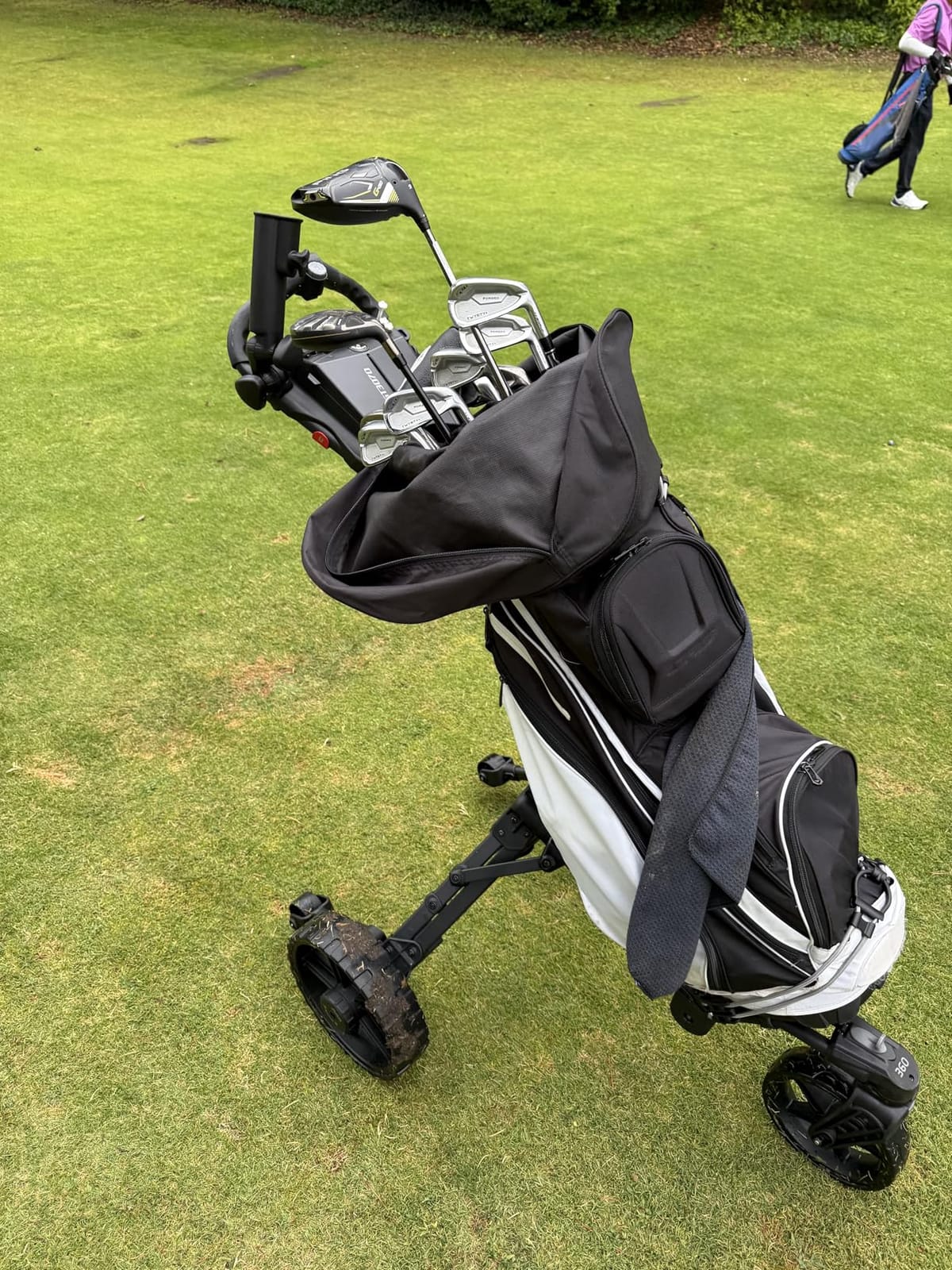 KVV Electric Golf Push Cart with Remote Control, Super Compact and Lightweight Electric Golf Cart,Smallest Folding Size Electric Golf Cart, Suitable for All Terrains, and (Charcoal) customer photo 2