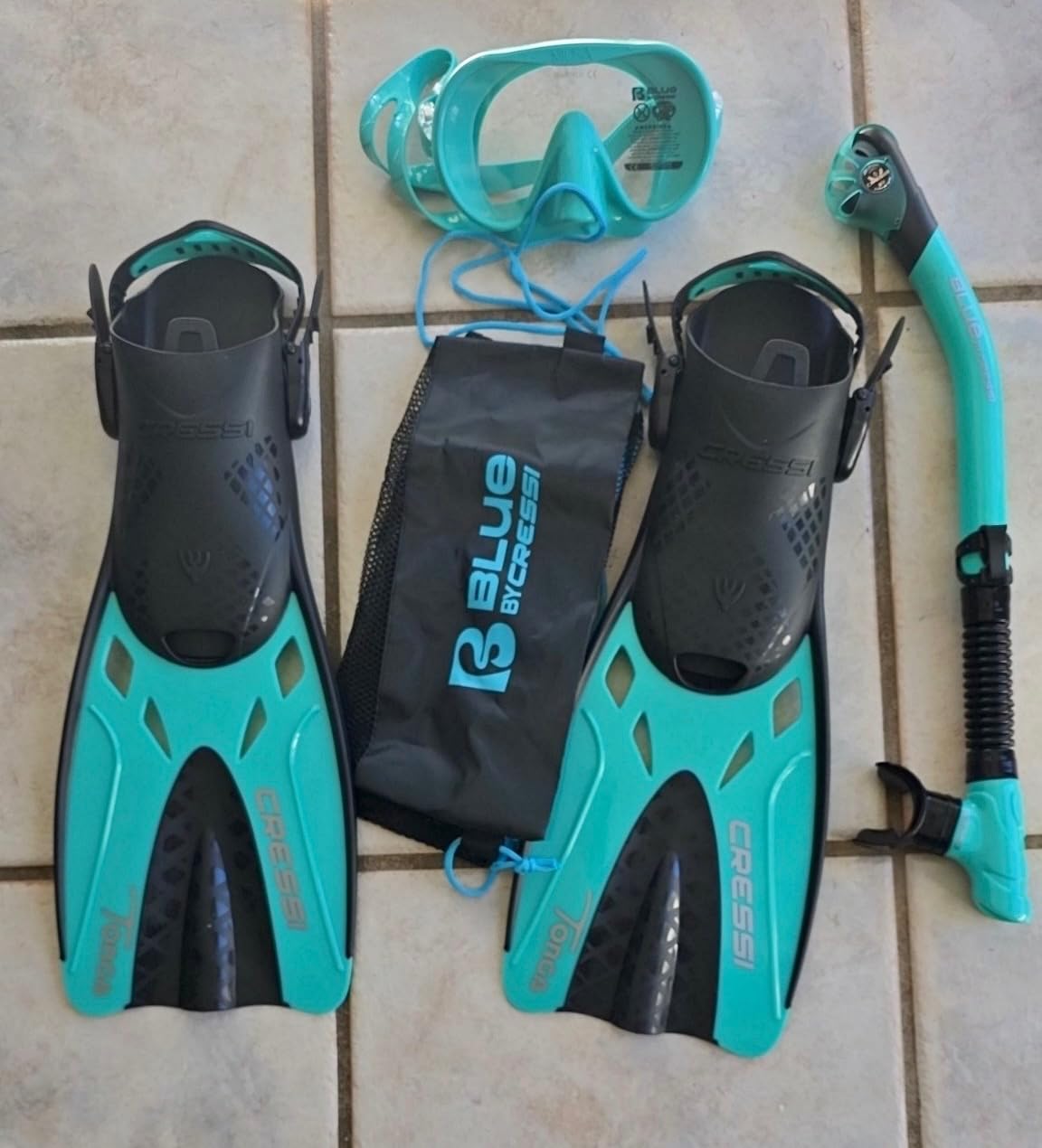 Cressi Explorer Snorkel Set - Lightweight and Easy to Use - Mask, Snorkel, and Tonga Fins - Designed in Italy by Cressi customer photo 1