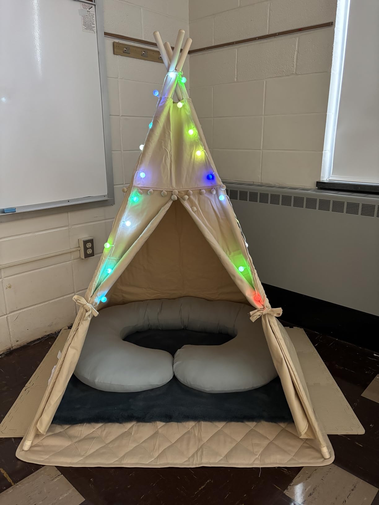 WIRHAO Teepee Tent for Kids with Padded Mat Cotton Canvas Kids Tent with Pompom for Toddlers Indoor Play Tent for Girls Boys with Stars Lights, Carry Bag, Banner Flag (Pink) customer photo 2