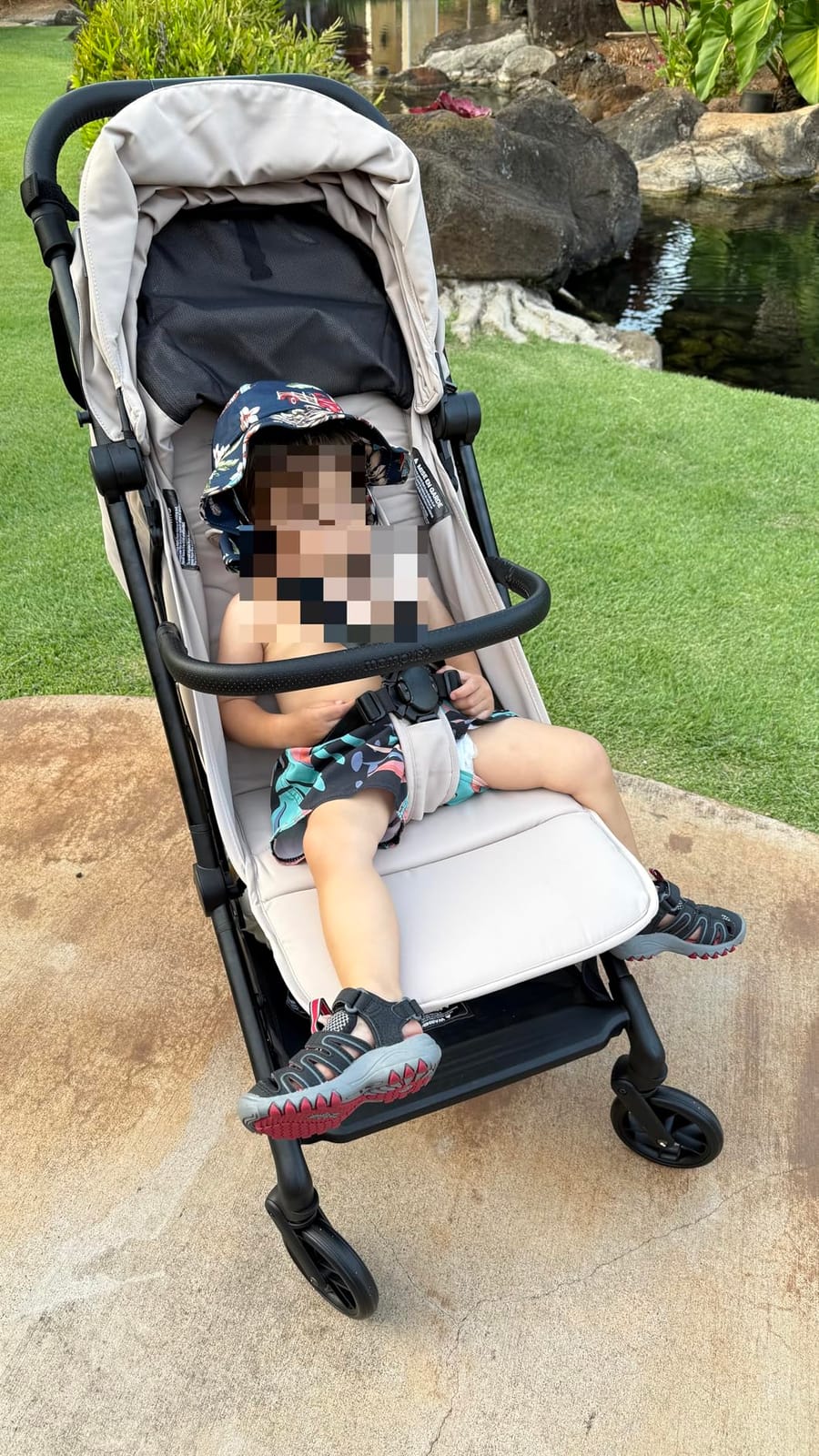 Mompush Velo Compact Travel Stroller One-Hand Fold, Carry-on Approved | Near-flat recline, magnetic harness, leather bumper bar, UPF 50+ canopy, soft cushion Included for newborns to toddlers customer photo 2