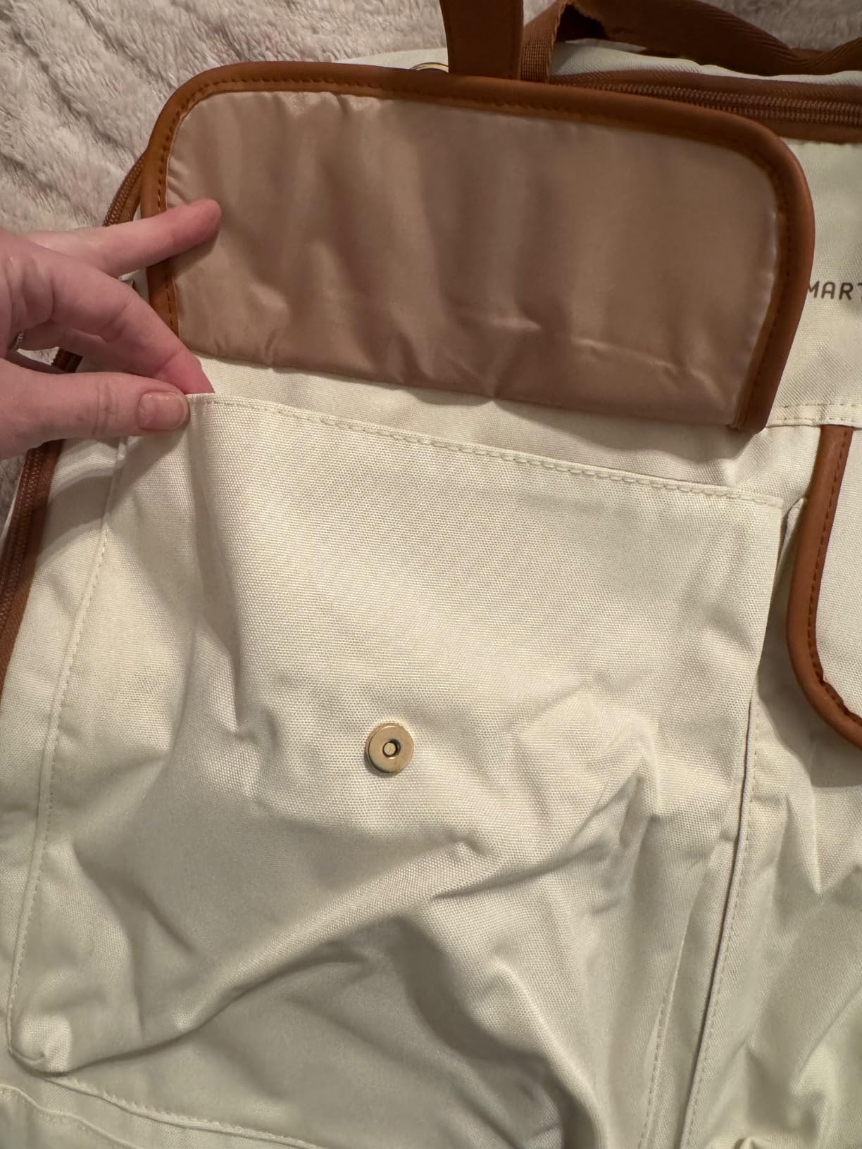 BAGSMART Large Carry-on Garment Bag for Suits Shirts Dresses Coats, Beige customer photo 1