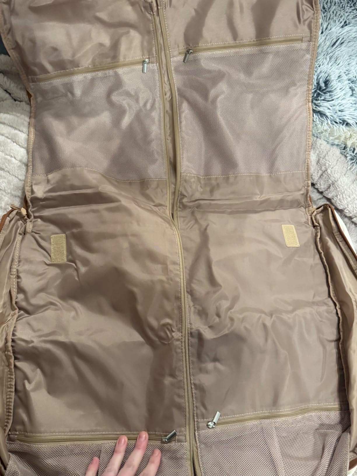 BAGSMART Large Carry-on Garment Bag for Suits Shirts Dresses Coats, Beige customer photo 2