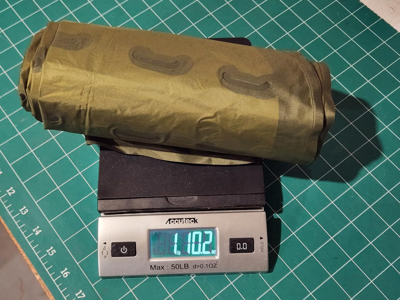 Hikenture Camping Sleeping Pad with 6.2 R-Value, Ultralight Camping Mattress for All Season, Compact & Insulated Sleeping Mat for Backpacking,Hiking,Outdoor customer photo 1