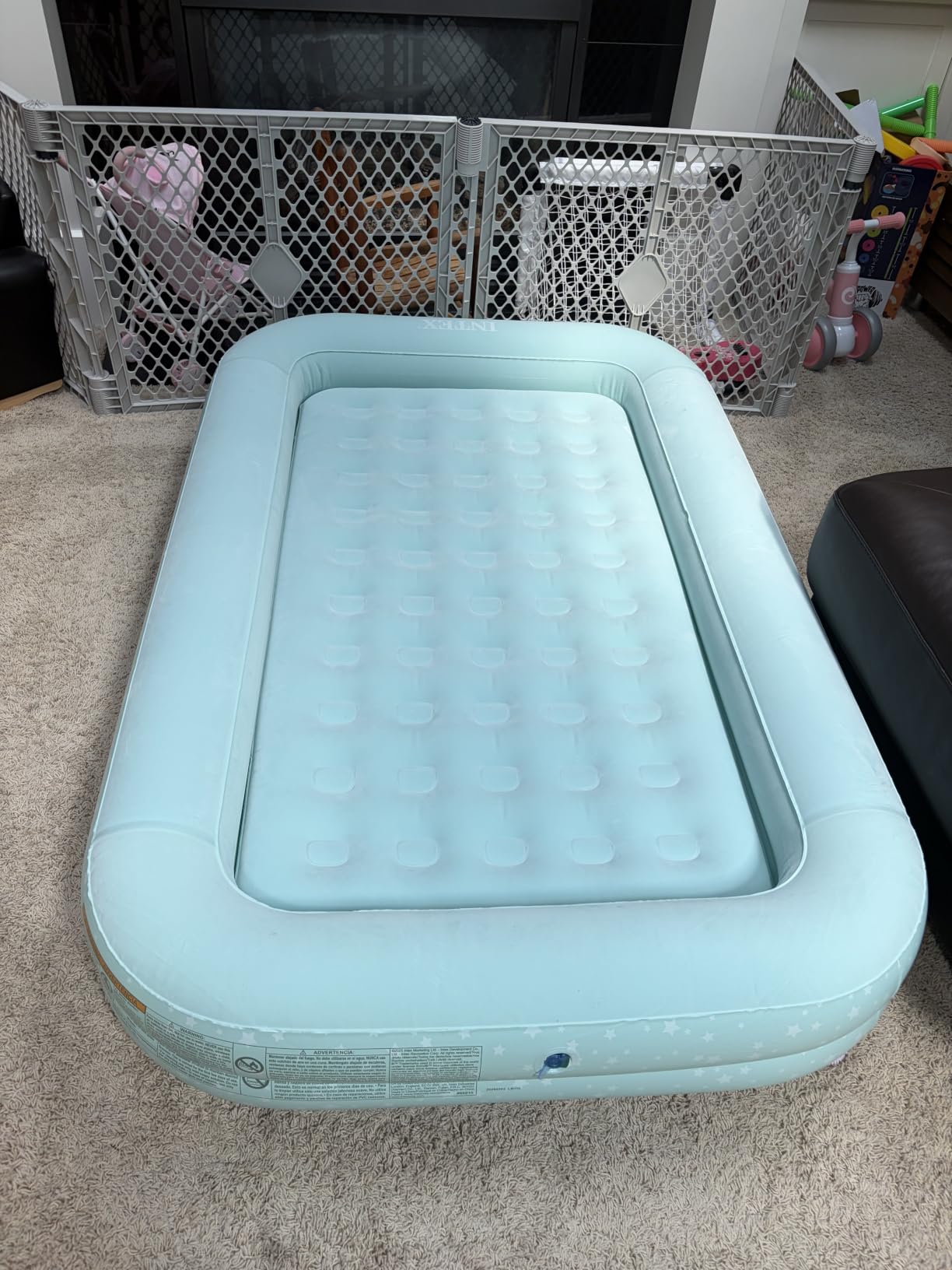 Intex 66810FL Inflatable Kidz Travel Bed Set, Includes Hand Pump and Carry Bag, Removable Mattress, Quick Inflation, Indoor Use, 42in x 66in x 10in, Blue with Star Print Frame customer photo 2