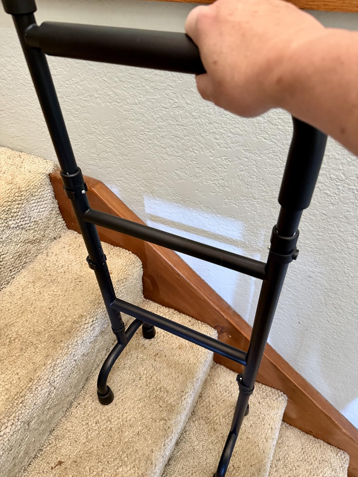 20-Level Adjustable Stair Climbing Assist Cane & Elderly Stair Lift Assist with Anti-Slip Handle & Stabilizing Feet, Standard Steps-Patent Pending customer photo 1