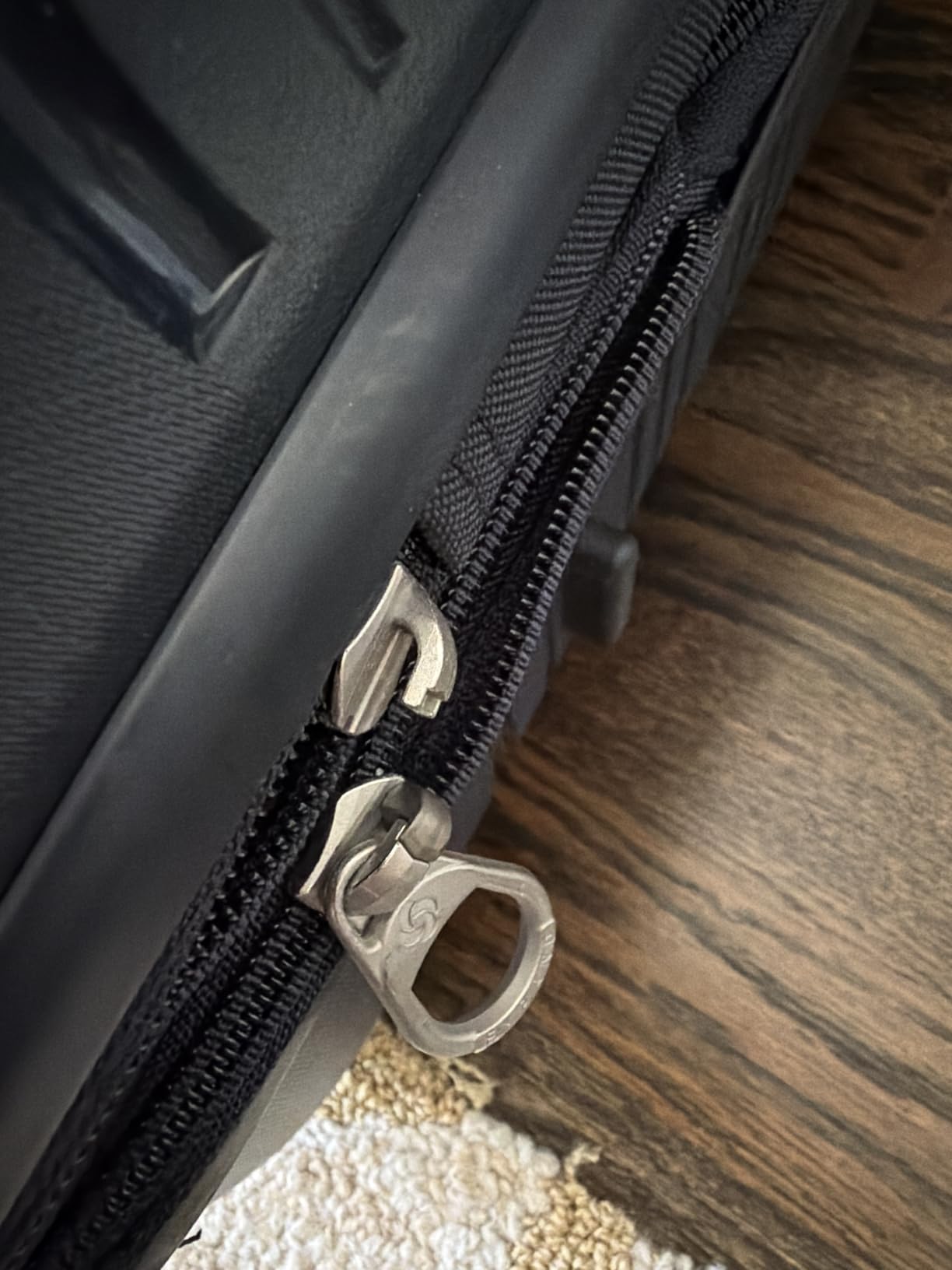 Samsonite Elevation Plus - Large Hardside Luggage - Scratch Resistant Polypropylene Shell, RightHeight™ Adjustable Handle, Integrated AirTag Holder, TSA Lock, WetPak™ Compartment - Cypress Green customer photo 2