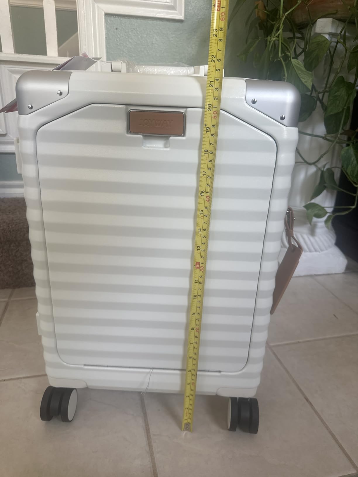 20 Inch Carry on Luggage with Aluminium Frame and Front Pocket customer photo 2