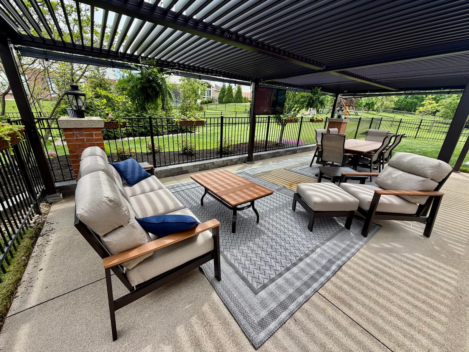 PURPLE LEAF Outdoor Louvered Pergola 10' x 16' Patio Aluminum Gazebo Bronze customer photo 2