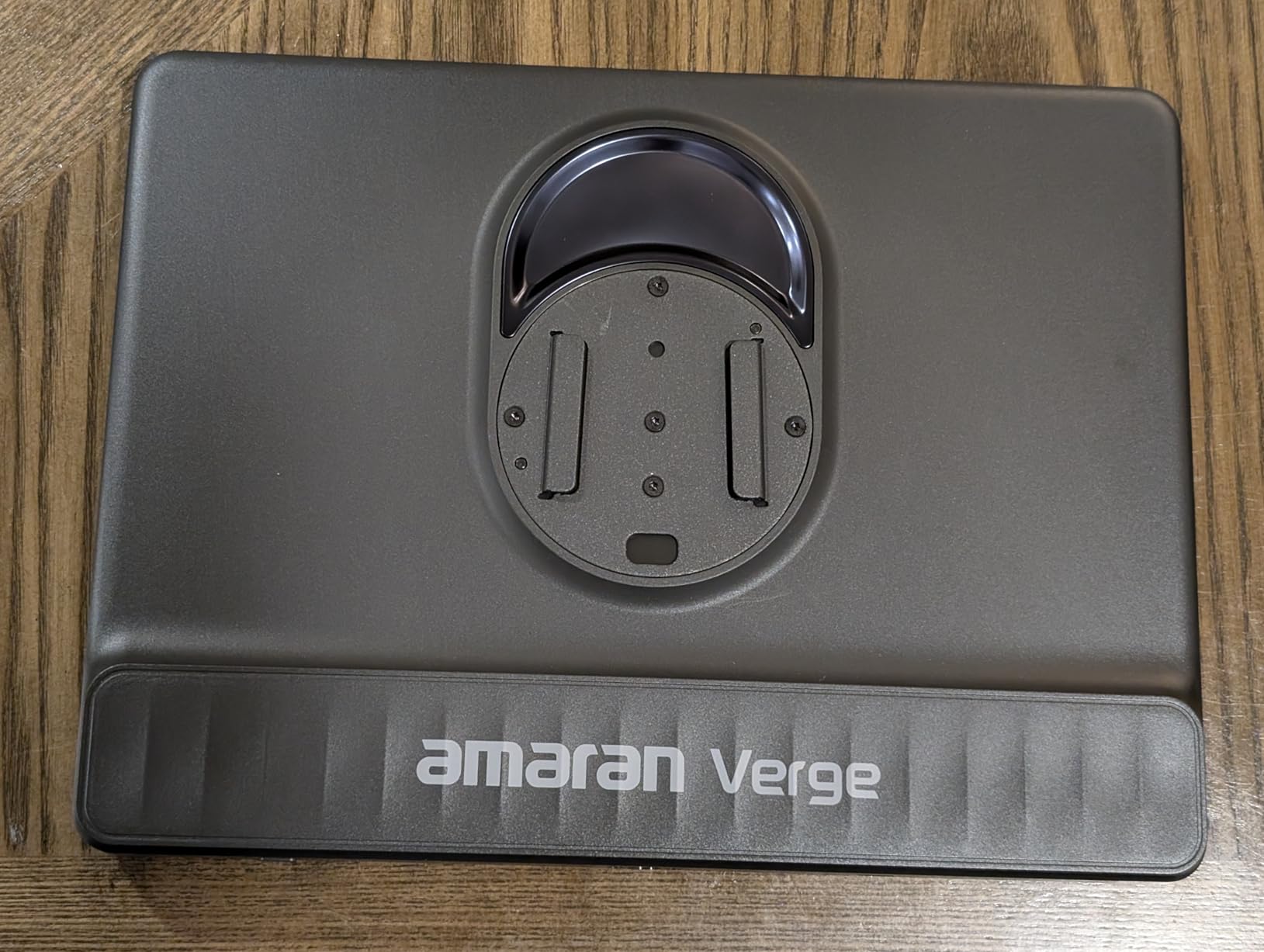 amaran Verge Bi-Color Edge-lit Rectangular Panel,26W Soft LED Video Light customer photo 1