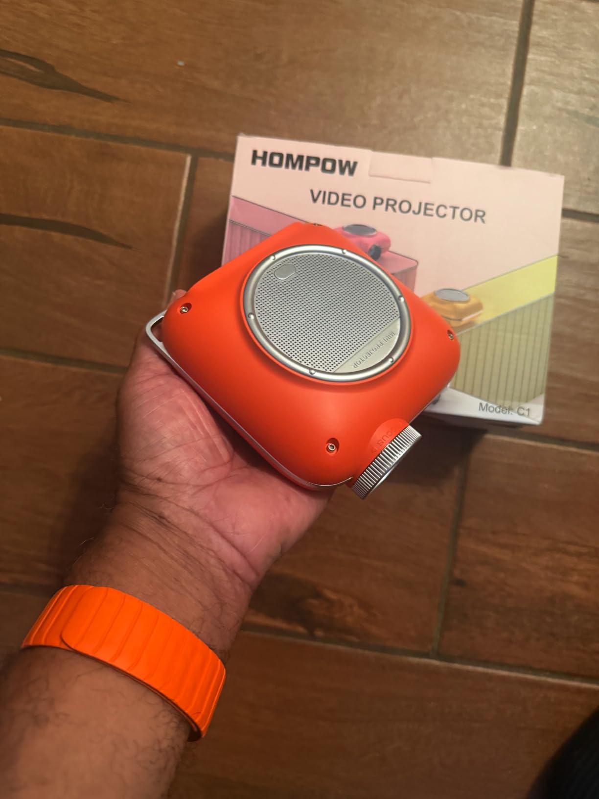 HOMPOW Mini Projector, 1080P Supported Portable Bluetooth projector customer photo 2