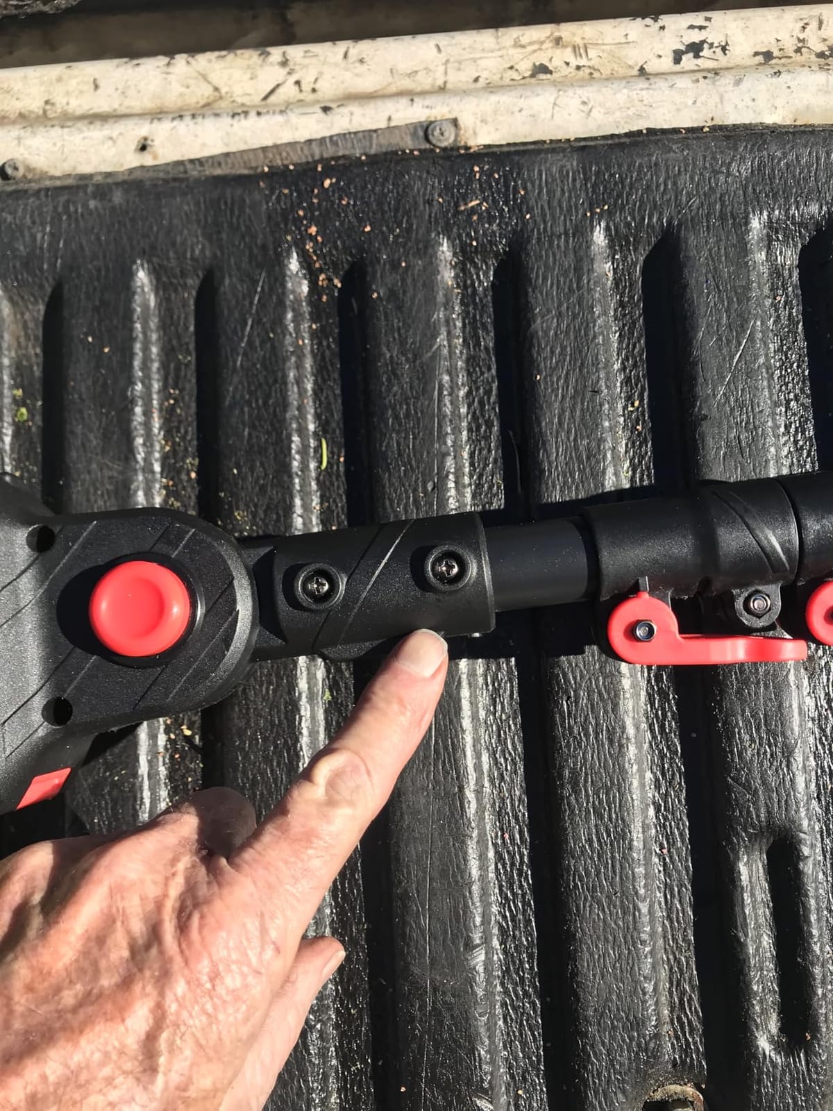 Brushless 2-IN-1 Cordless Pole Saw & Mini Chainsaw, 8 Inch Max Reach 16 Ft customer photo 2