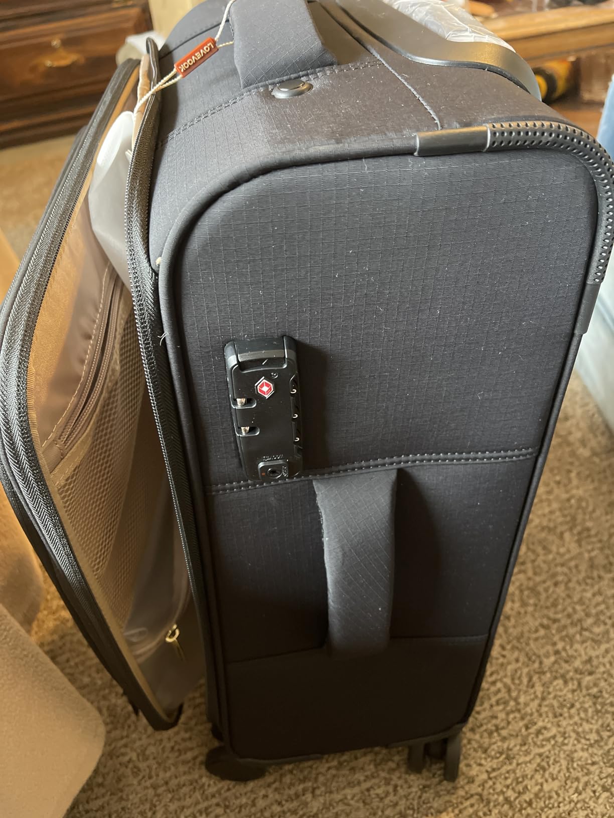 LOVEVOOK Carry On Luggage 22x14x9 Airline Approved, 22 Inch Softside Suitcases with Spinner Wheels, Lightweight Carry-on Suitcase with TSA Lock for Women Men customer photo 1