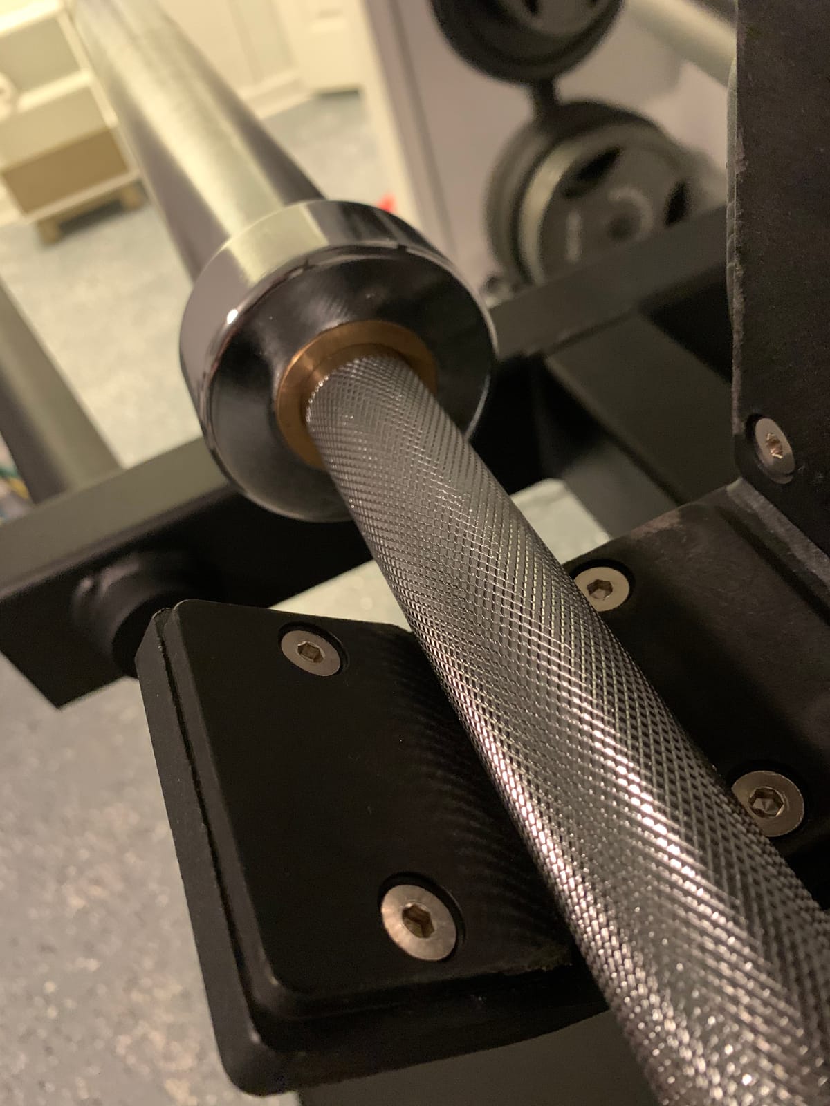 RitFit Elite 7ft Olympic Barbell, 45lb, 500-2000lb Capacity customer photo 2