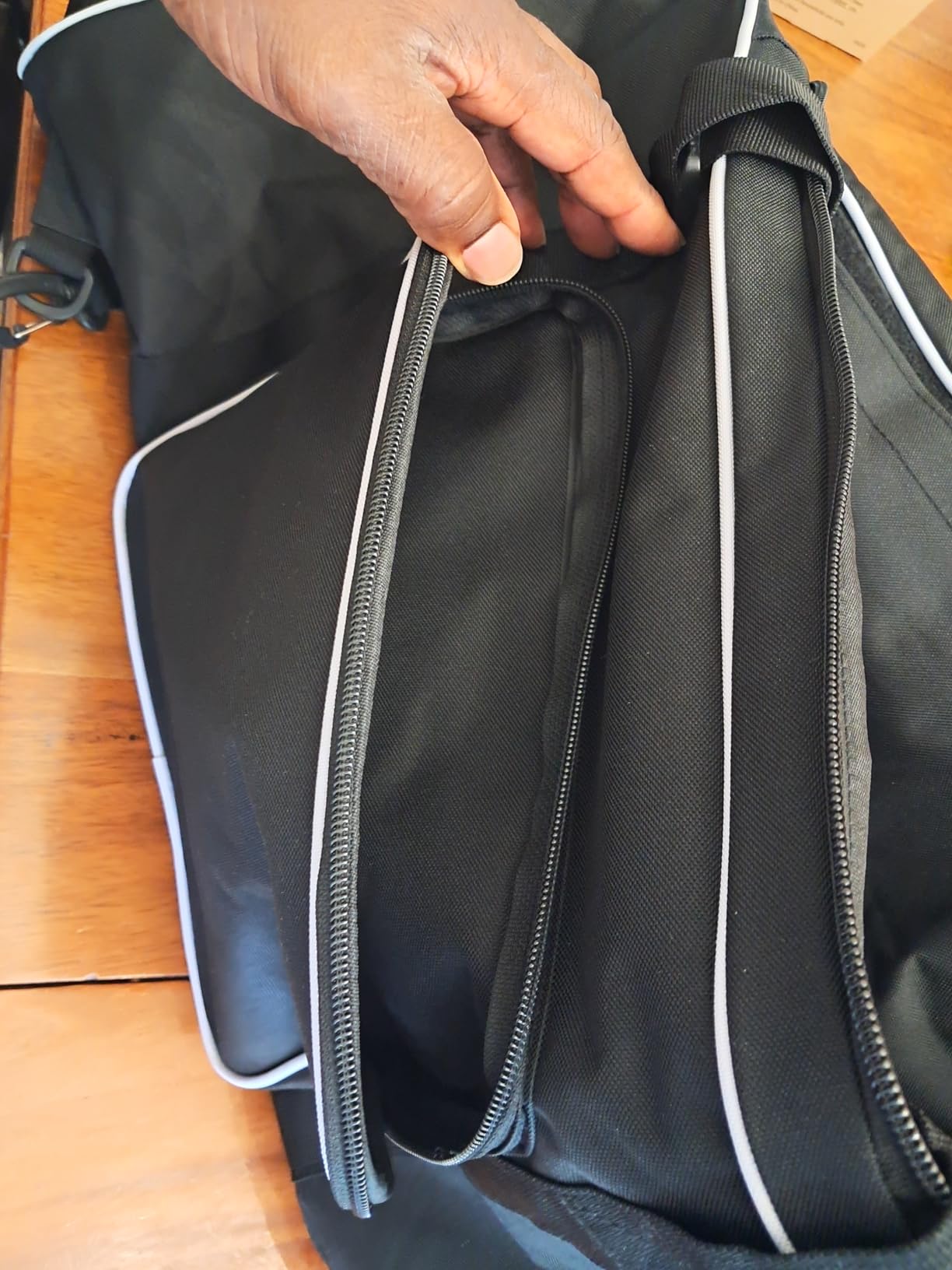LARIPOP Baseball Bag Softball Duffel Bag for Youth Adult, 70L Sports Gear Bag with Bat Sleeves & Shoe Compartment customer photo 1