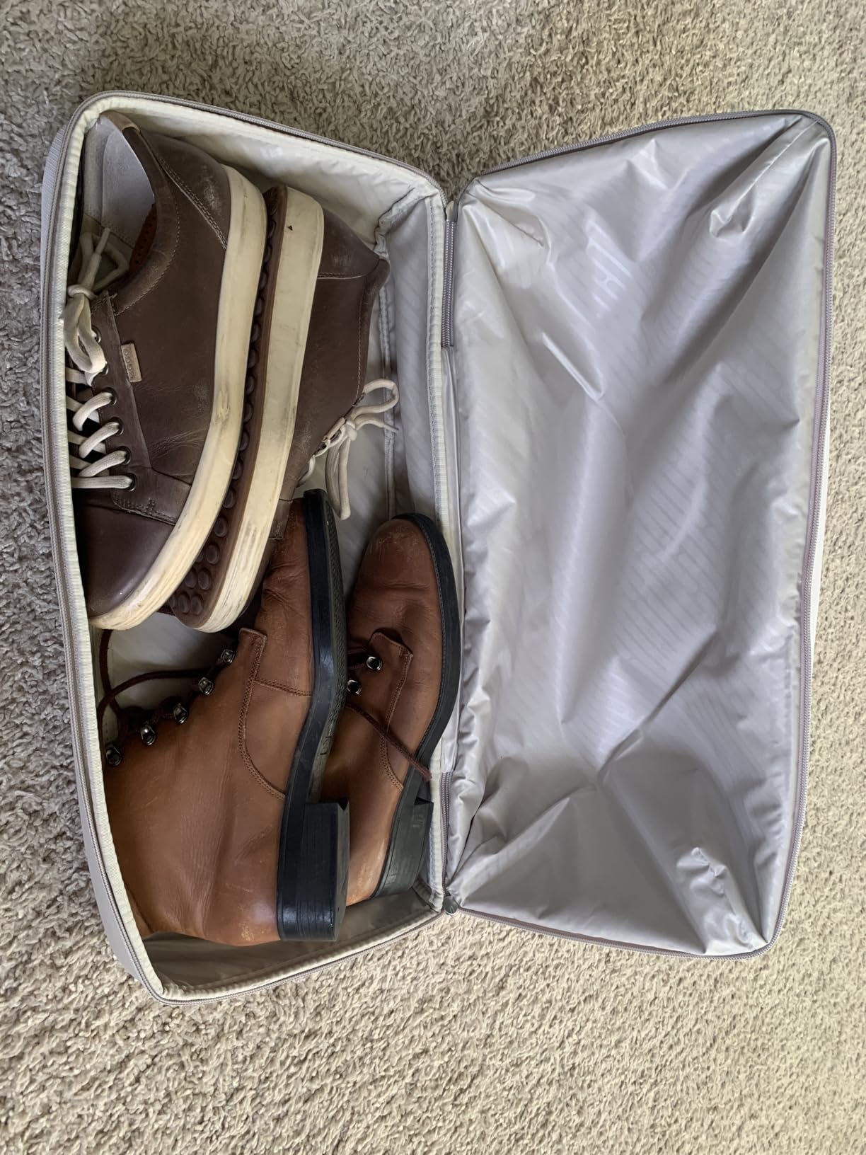Samsonite Paralux Weekender Duffel Bag, Travel Carry-On Bag with Wide Opening, Drop-Bottom Shoe & Laundry Compartment, AirTag Holder, StackIt Strap - Stone Grey customer photo 2