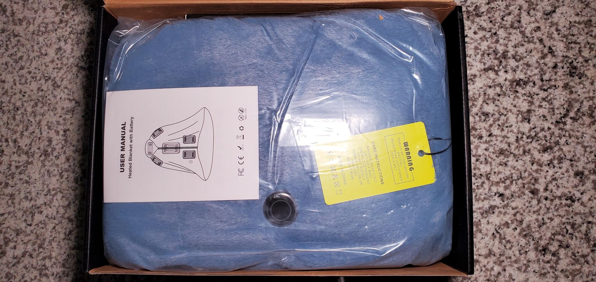 Graphene Heated Blanket Battery Operated, 20000mAh Battery 7.4V Fast Heating Blanket 70''x 35'' Portable Heated Shawl with Fleece Lining, Cordless Heated Shawl, Gift for Women (Blue) customer photo 2