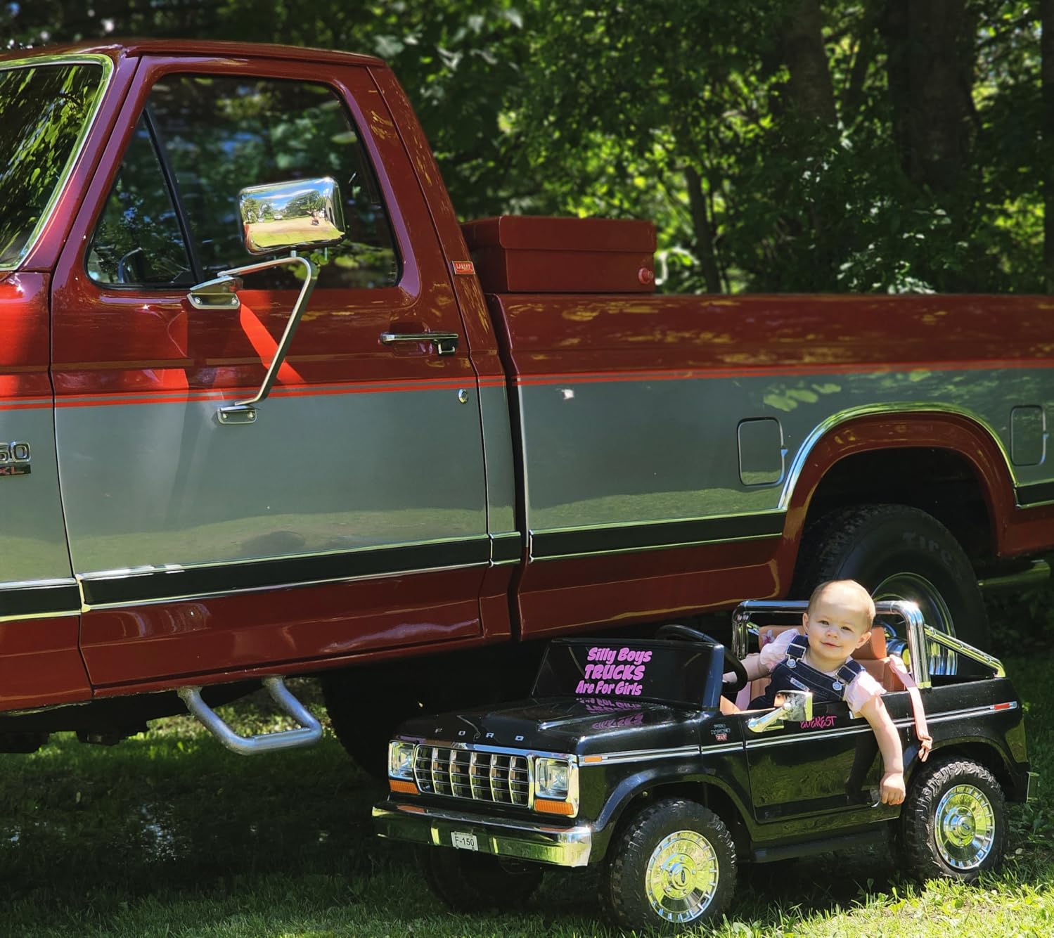 ANPABO Licensed Ford F-150 24V 2 Seater Ride on Car for Kids, White | Retro all-terrain 24v ride on toys for ages 3-8 w/parent remote, 4x100w motors, 3 speeds, large storage trunk & music player customer photo 1