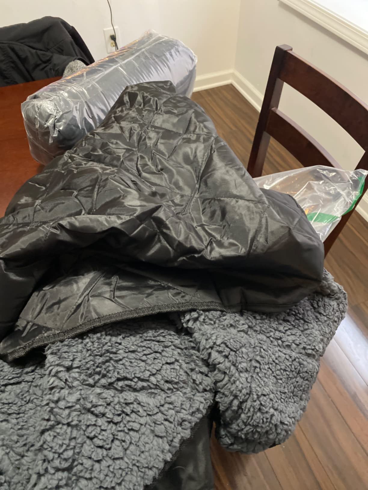 REDCAMP Wool Blanket, Warm and Thick Wool Camping Blanket, Grey | Great for Outdoors, Camping, Stadium Blanket, Picnics, Travel and Car, Machine Washable 86