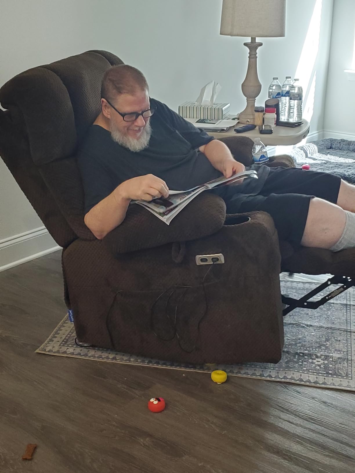 Tami Tami Dual Motor Power Lift Chair Recliner for Elderly with Massage and Heat, Infinite Position Electric Lift Recliner with Adjustable Headrest, USB (T6015 - Plush Fabric, Dark Brown, Medium) customer photo 1