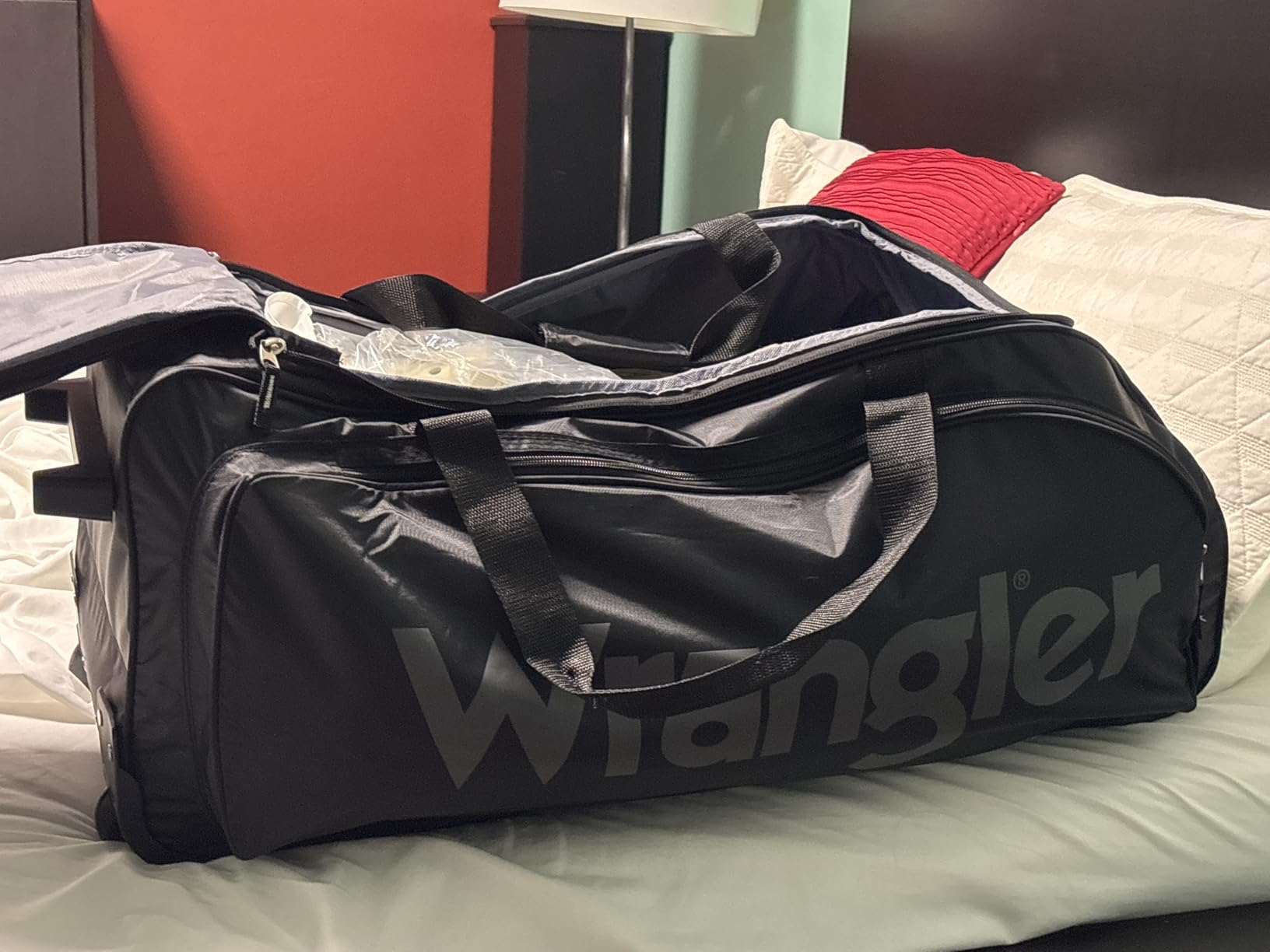 Wrangler Wesley Rolling Duffel Bag, Digital Camo customer photo 1