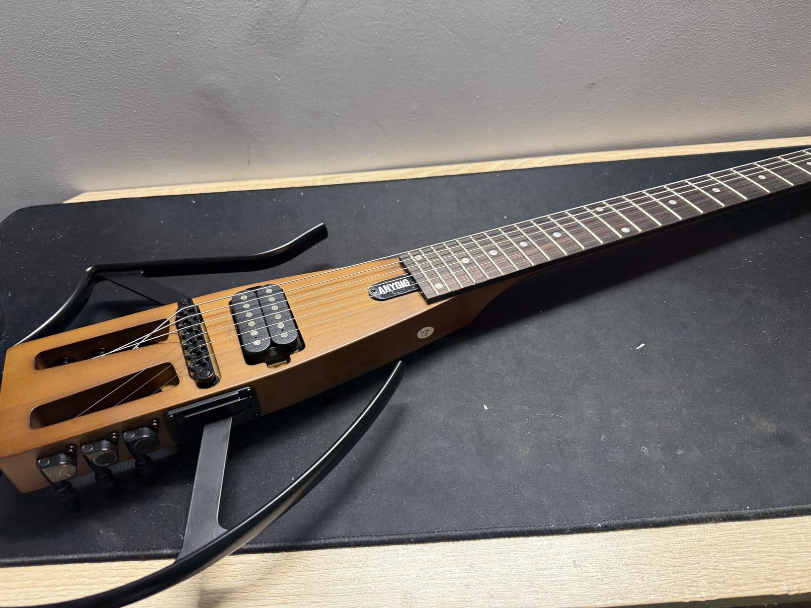 Anygig Travel Electric Guitar Headless - Portable Ultra-Light and Quiet, Full-Scale 25.5