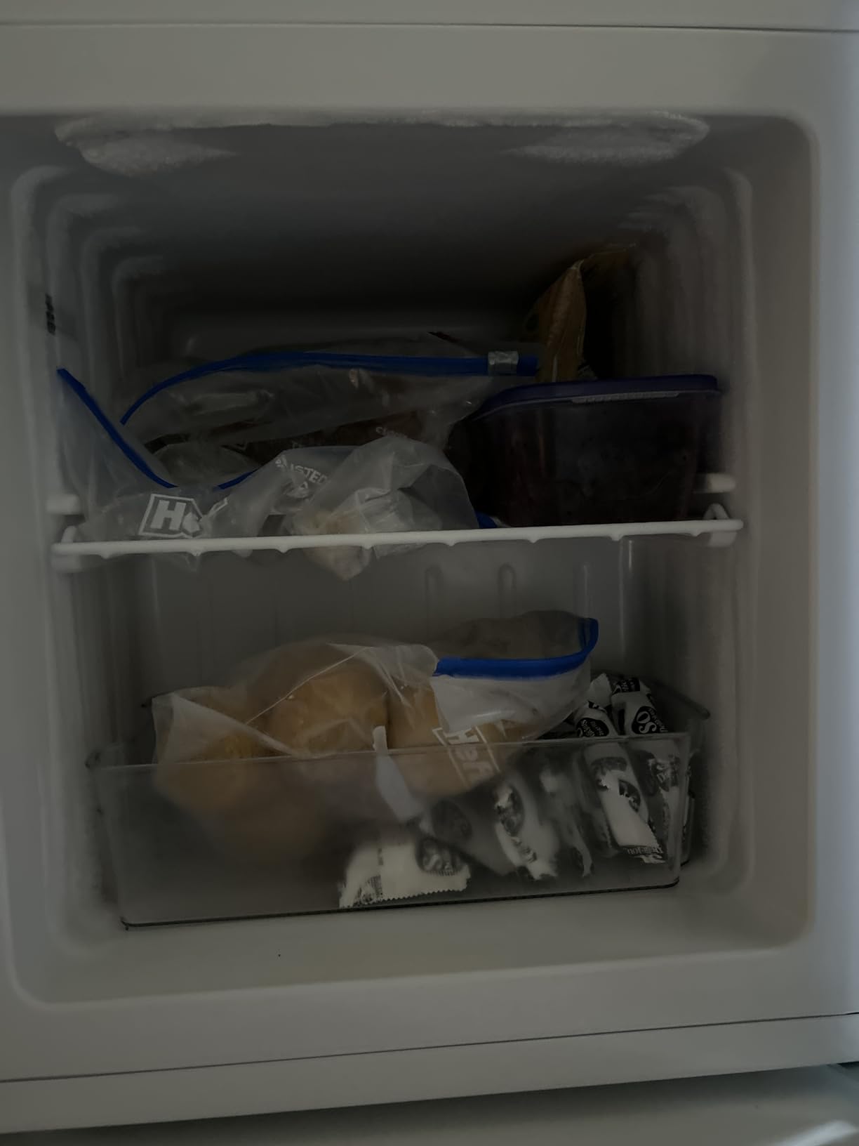 Electactic 6.5 Cu.ft Upright Freezer, Small Stand Up Freezer, White customer photo 1