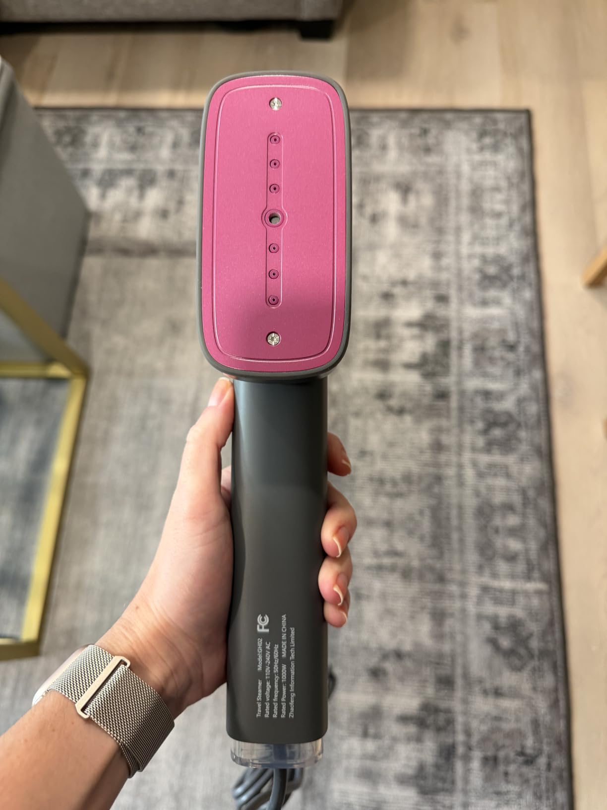 OGHom Steamer for Clothes, 110-240V Travel Steamer & Iron 2 in 1, 1000W Powerful Steam, Portable Handheld Garment Wrinkle Remover, 30s Fast Heat-Up with Dry & 2-Steam Control, for Global & Europe-Black customer photo 1