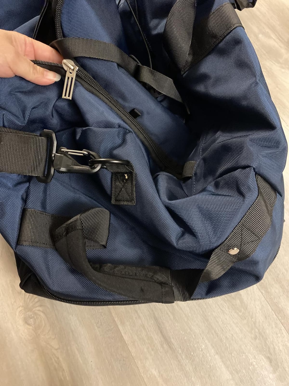 Rolling Duffle Bag with Wheels,110L/140L Expandable Soft-Sided Foldable Duffle Bag with 2 Rubber Wheels,Packable 32” Rolling Carry-On with Pockets & Compartments (Dark blue) customer photo 2