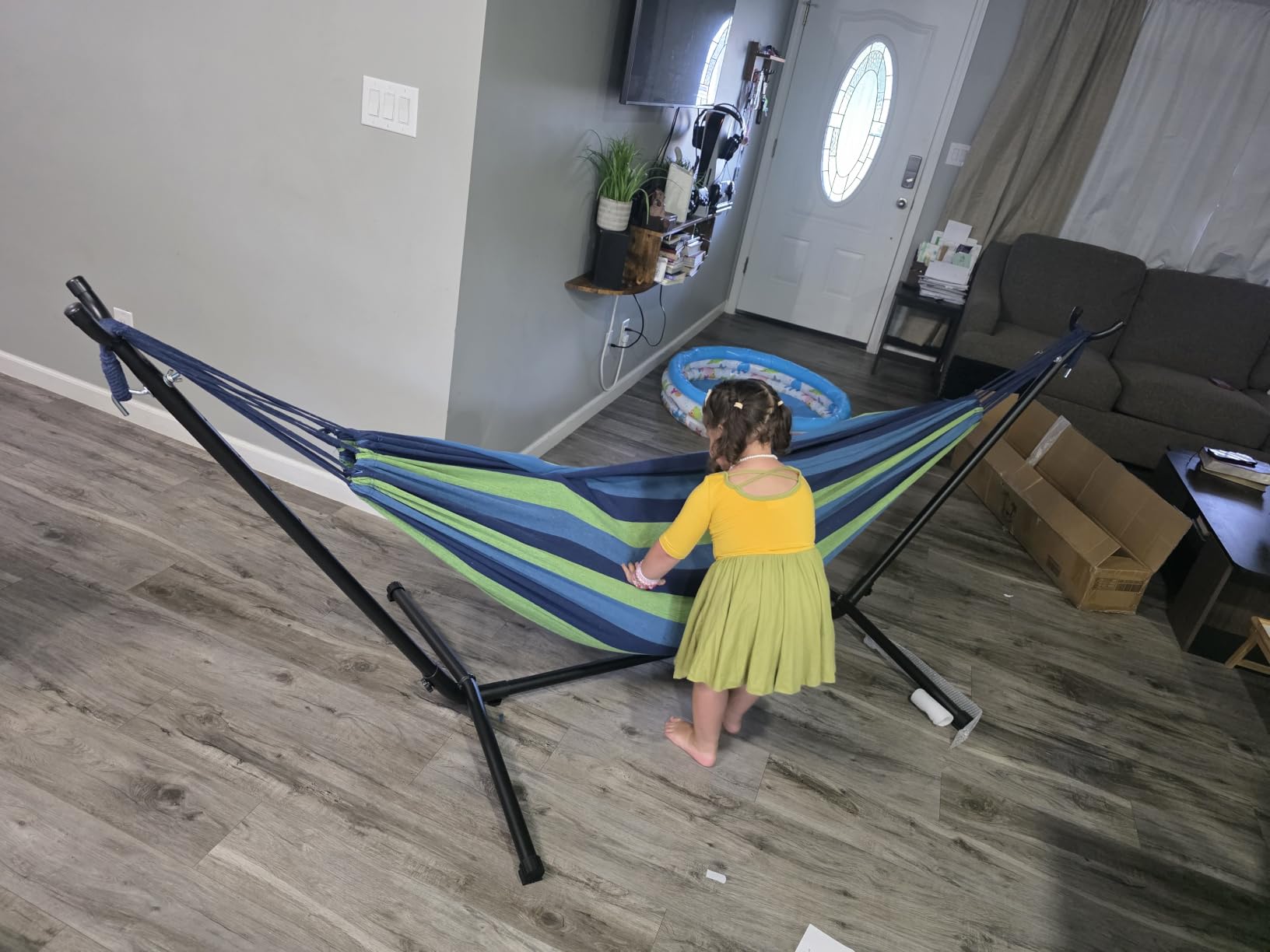 ONCLOUD Double Hammock with Spreader Bar & Heavy-Duty 9ft Steel Wheel Stand, Brazilian Hammock Set, Portable Hammock with Stand for Outside, Backyard, Camping, Includes Carry Bag, 550lb, Desert Strip customer photo 2