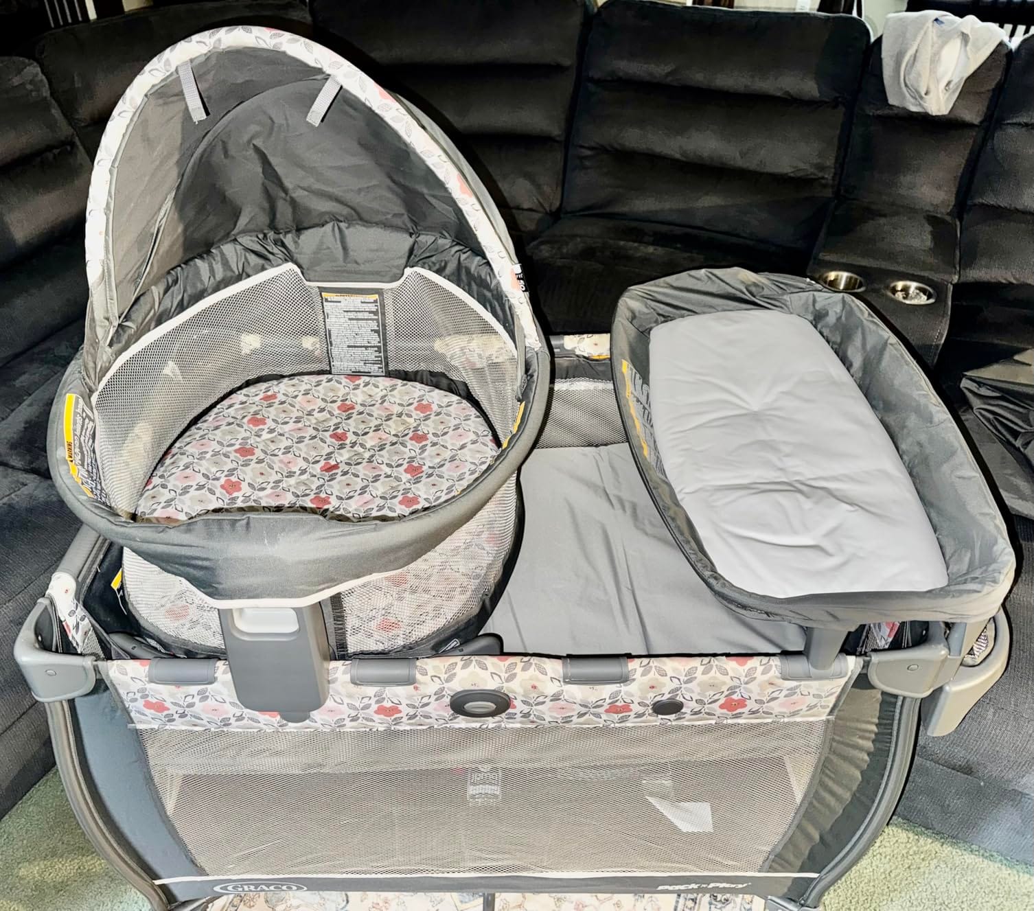 Graco Pack 'n Play Travel Dome Lux Playard, 4-in-1 Baby Playpen with Bassinet, Indoor or Outdoor Portable Playpen with UV 50 Canopy customer photo 2