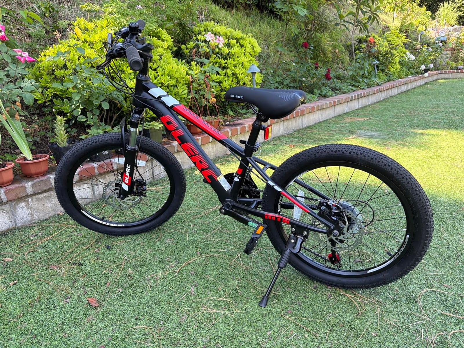 Glerc 20 24 26 Inch Kids Mountain Bike for Boys and Girls Ages 6+ Years customer photo 1