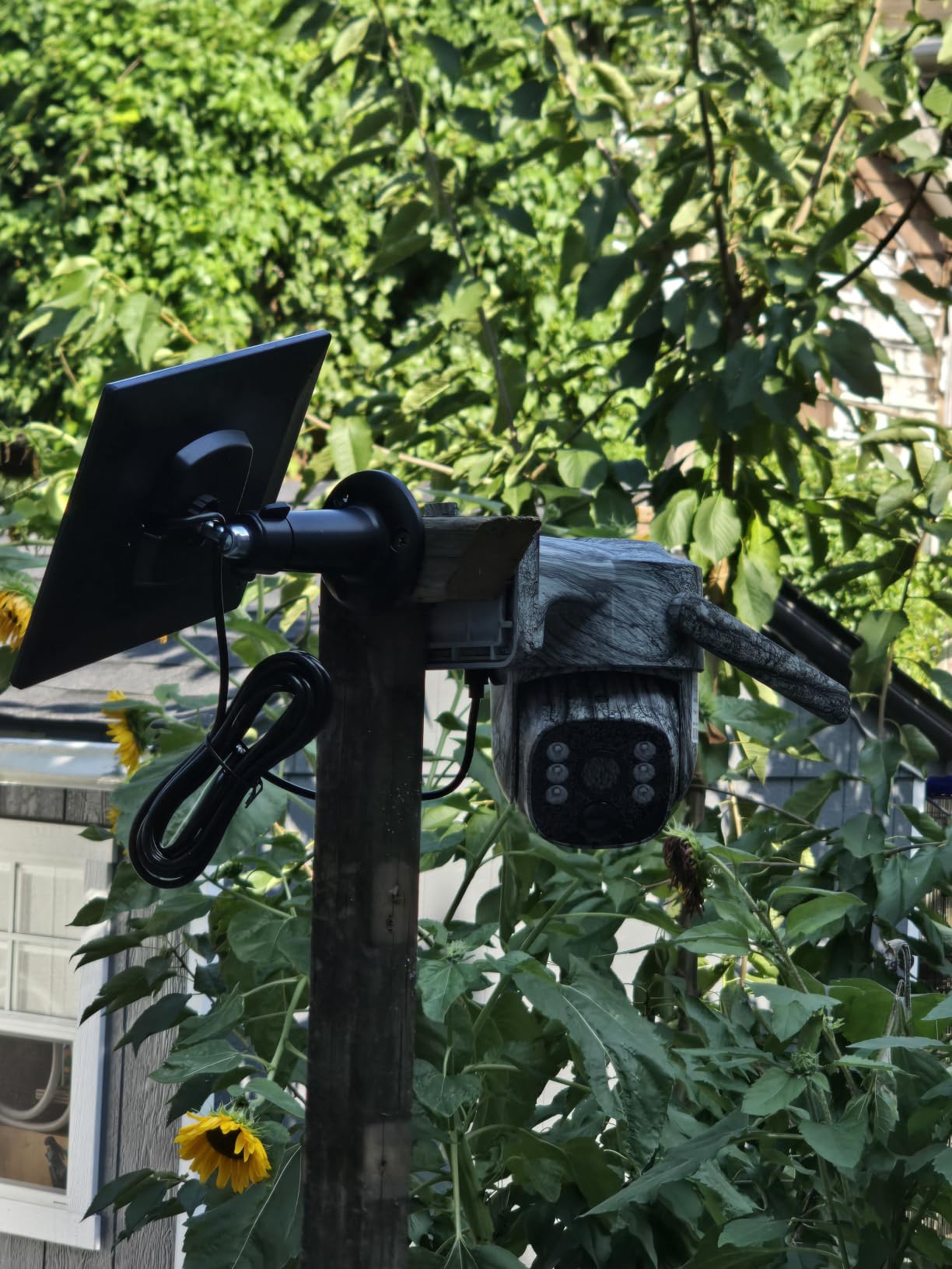 VOOPEAK Trail Camera, 4G LTE Cellular Game Cameras with 360° Live Streaming customer photo 1