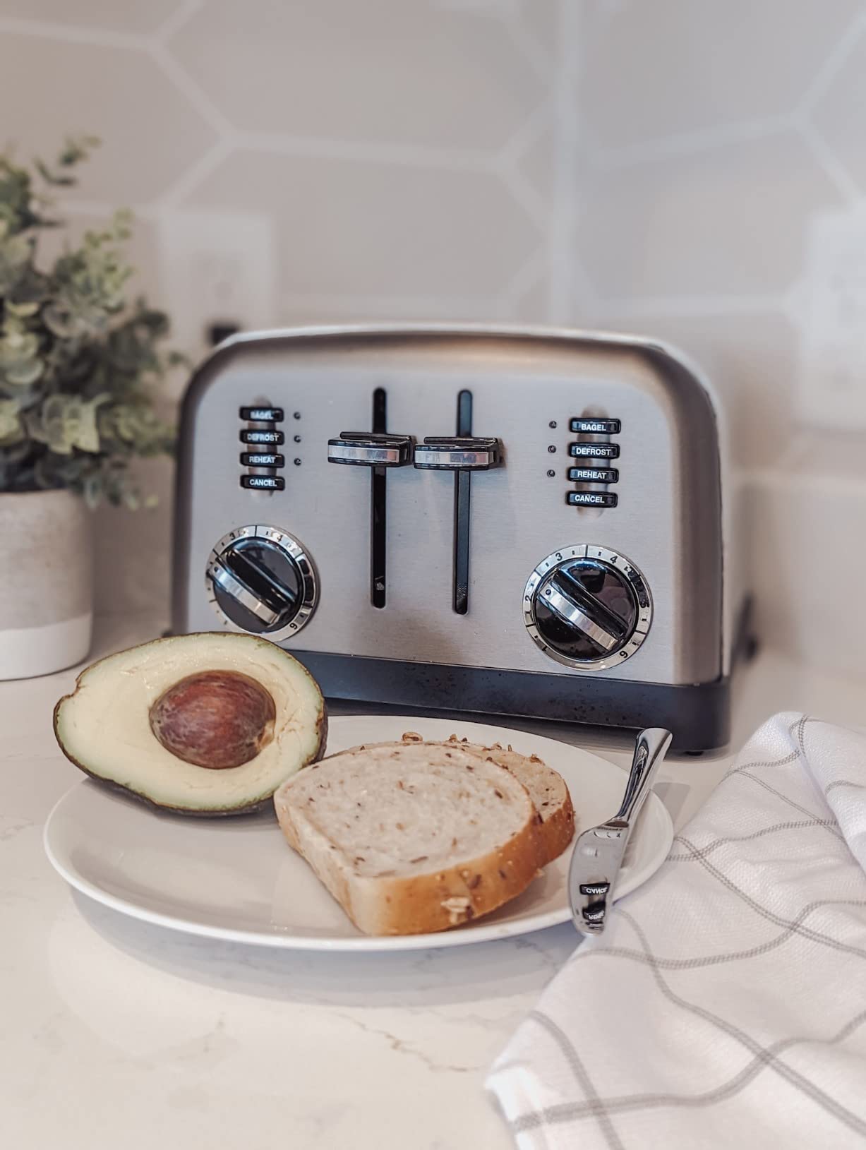 Cuisinart Toaster, Extra-Wide Slots, Stainless Steel, 4-Slice customer photo 1