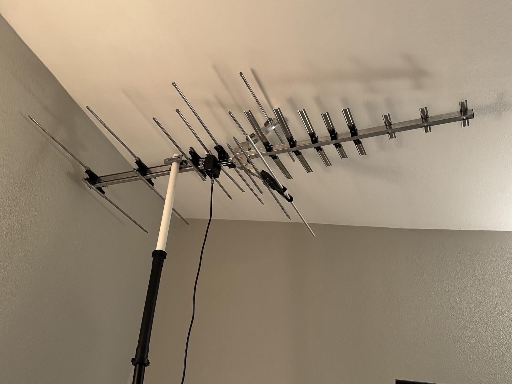 Winegard HD7694P Heavy-Duty Outdoor Yagi TV Antenna customer photo 1