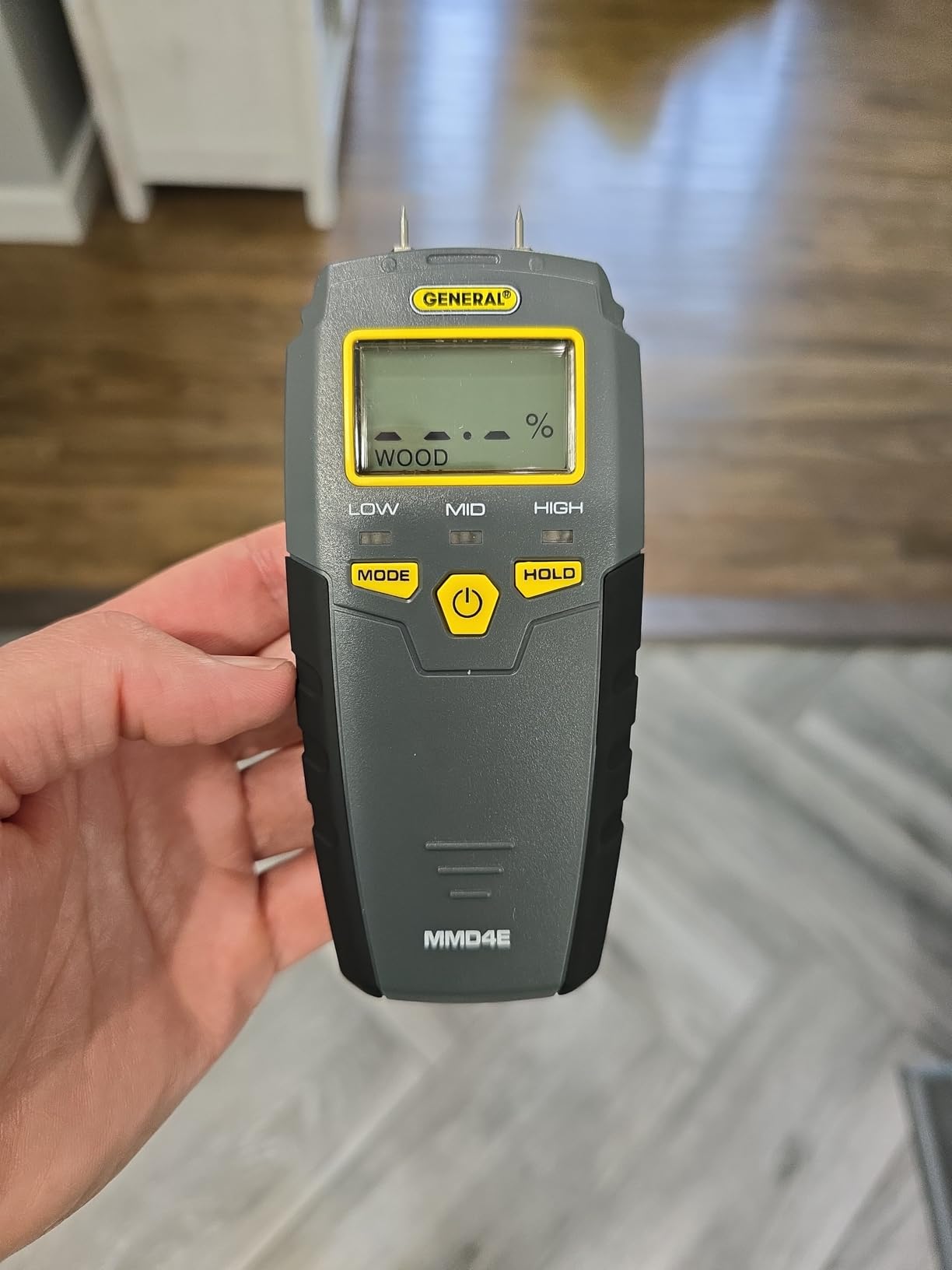 General Tools MMD4E Moisture Meter for Wood, Walls & Water Leak Detection customer photo 1