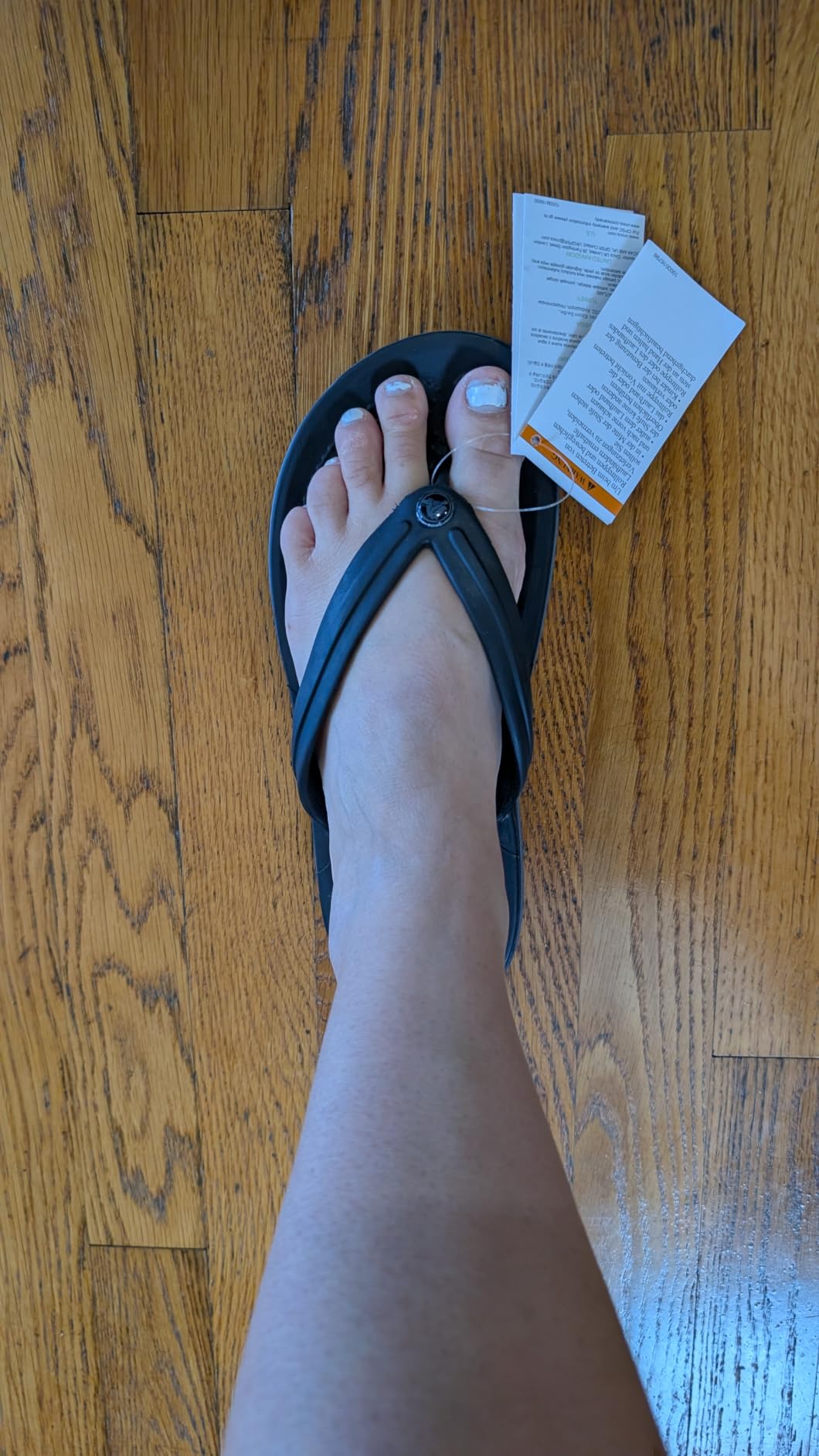 Crocs Unisex-Adult Crocband Flip Flop | Slip-on Sandals | Shower Shoes customer photo 1