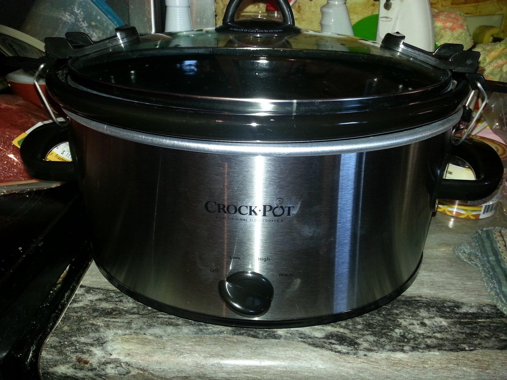 Crock-Pot Cook N Carry Oval Manual Portable Slow Cooker, Silver, 6-Quart customer photo 1