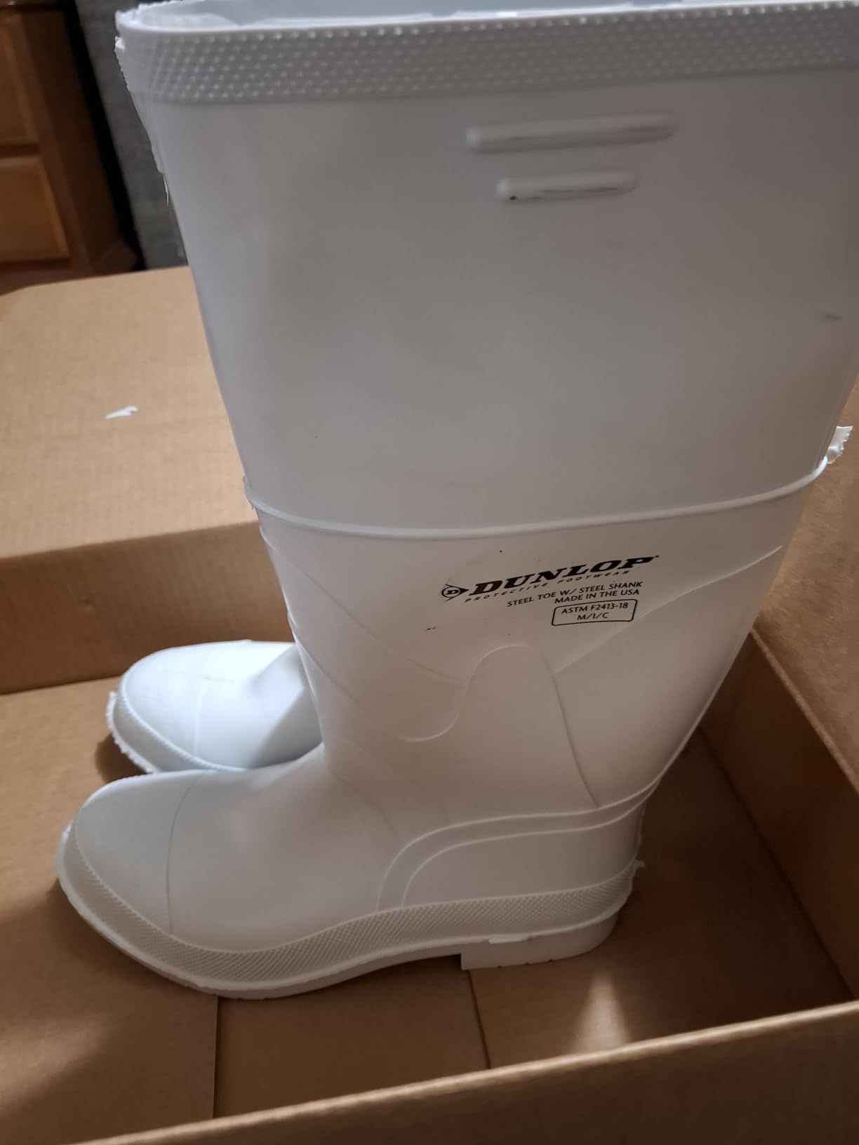 DUNLOP White PVC Steel Toe - Rubber Boots for Men & Women - PVC - Work & Concrete Boots - Steel toe - Waterproof with Tall shaft - Chemical and Slip resistant customer photo 2