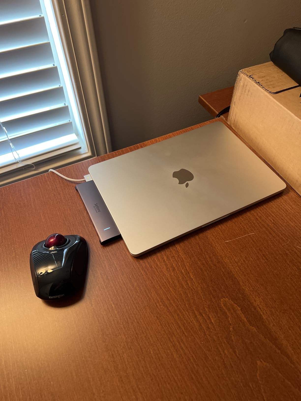 Kensington Orbit Wireless Trackball Mouse with Touch Scroll Ring (K72352US),Black customer photo 2