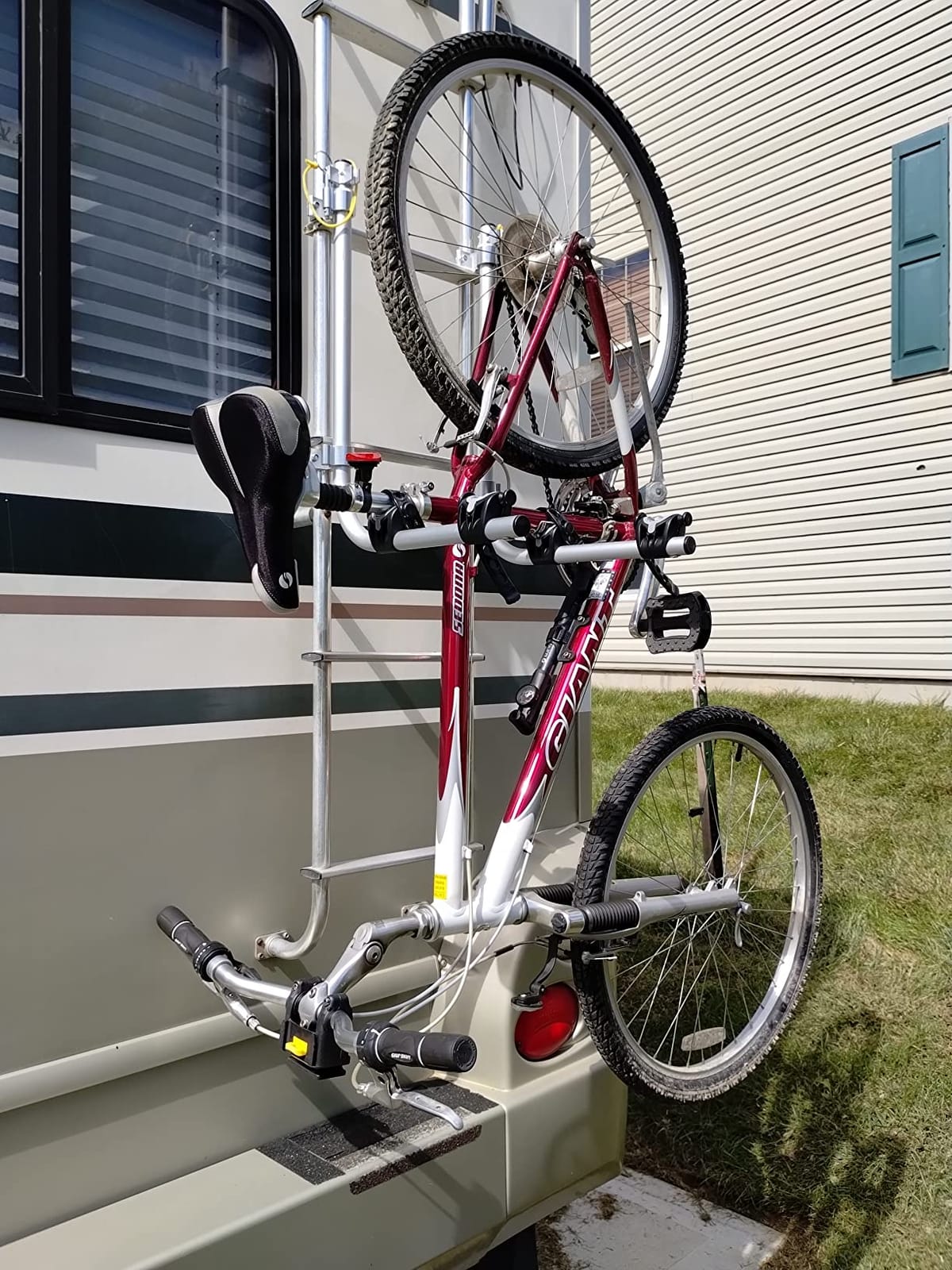 Stromberg Carlson LA-102 1-Inch Bike Rack for Universal Ladder, black customer photo 1