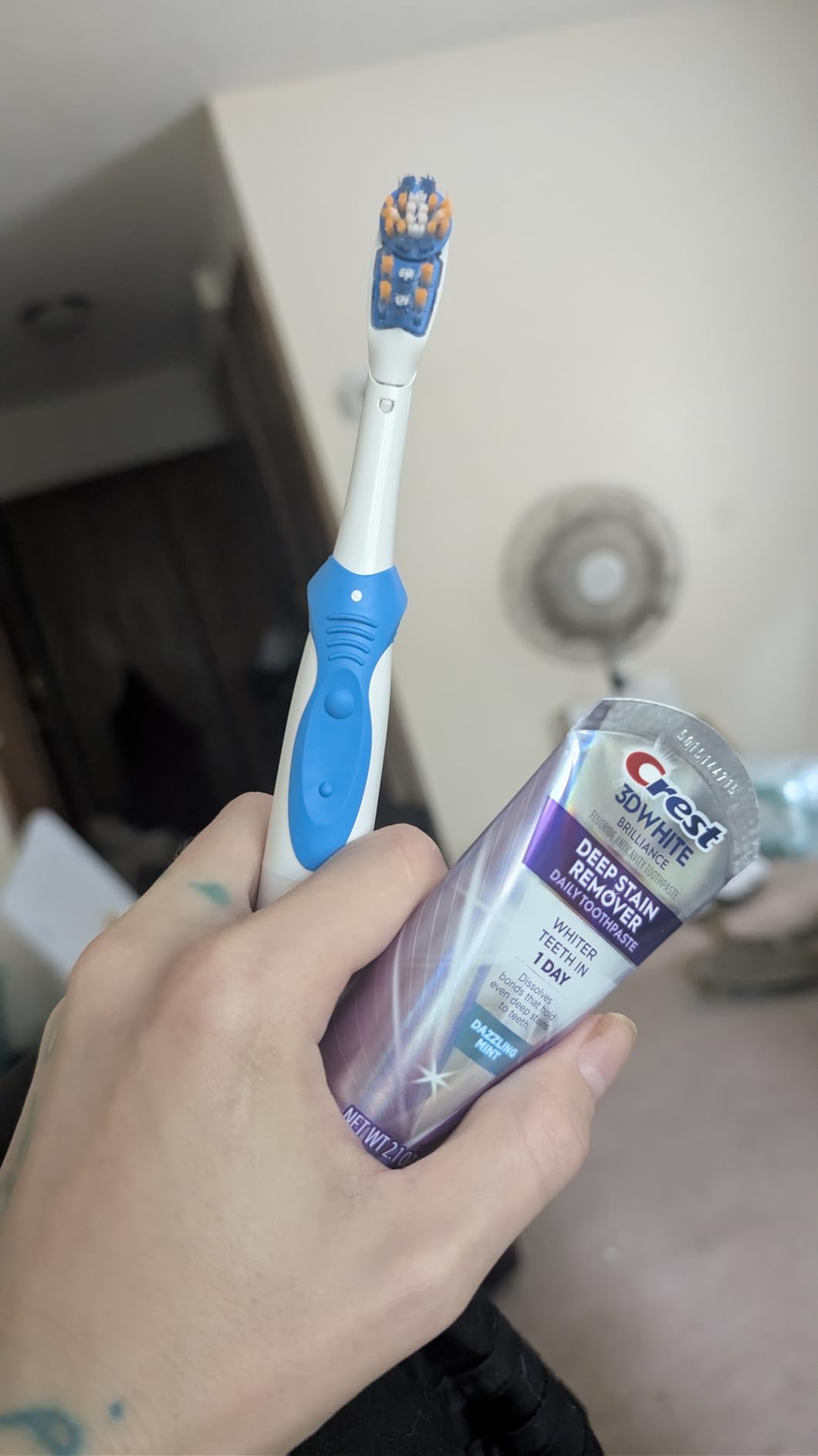 Oral-B 3D White Action customer photo 1