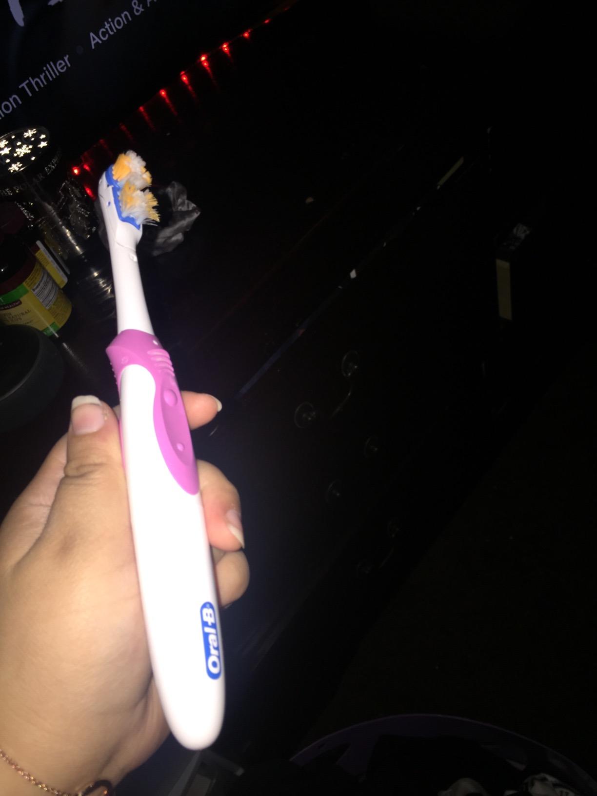 Oral-B 3D White Action customer photo 2