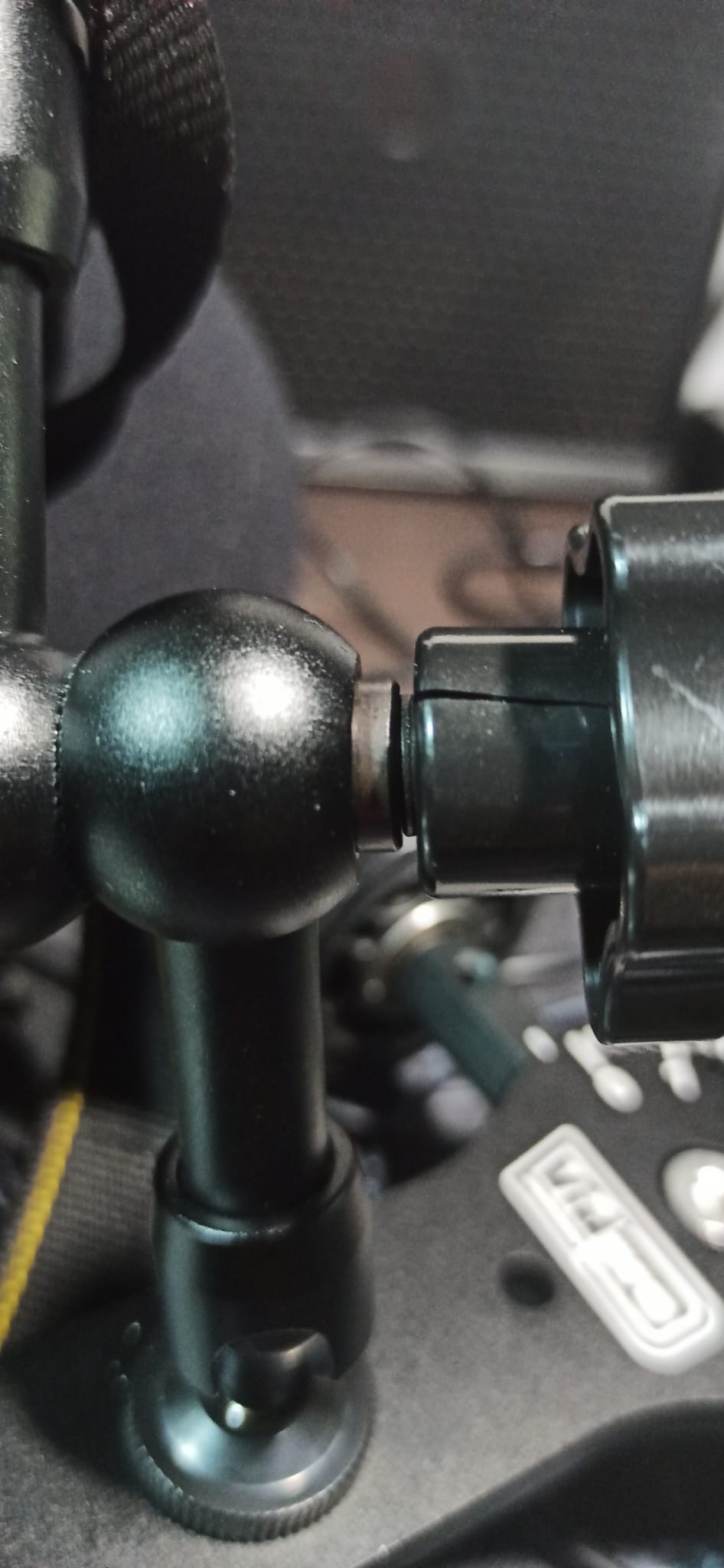 Vidpro SK-22 Professional Skater Dolly - Rolling Slider for DLSR Cameras & Camcorders Ideal for Low-Level Shooting & Panning 25 Lbs Capacity Smooth Rubber Wheels 7 Mounting Points & Extendable Handle customer photo 2