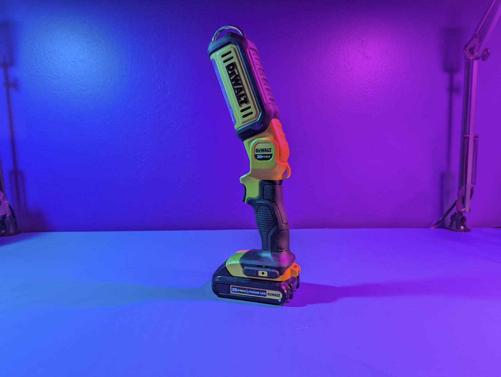 DEWALT 20V MAX LED Work Light, Rechargeable Flashlight, Pivoting Head, Bare Tool Only (DCL050) customer photo 1