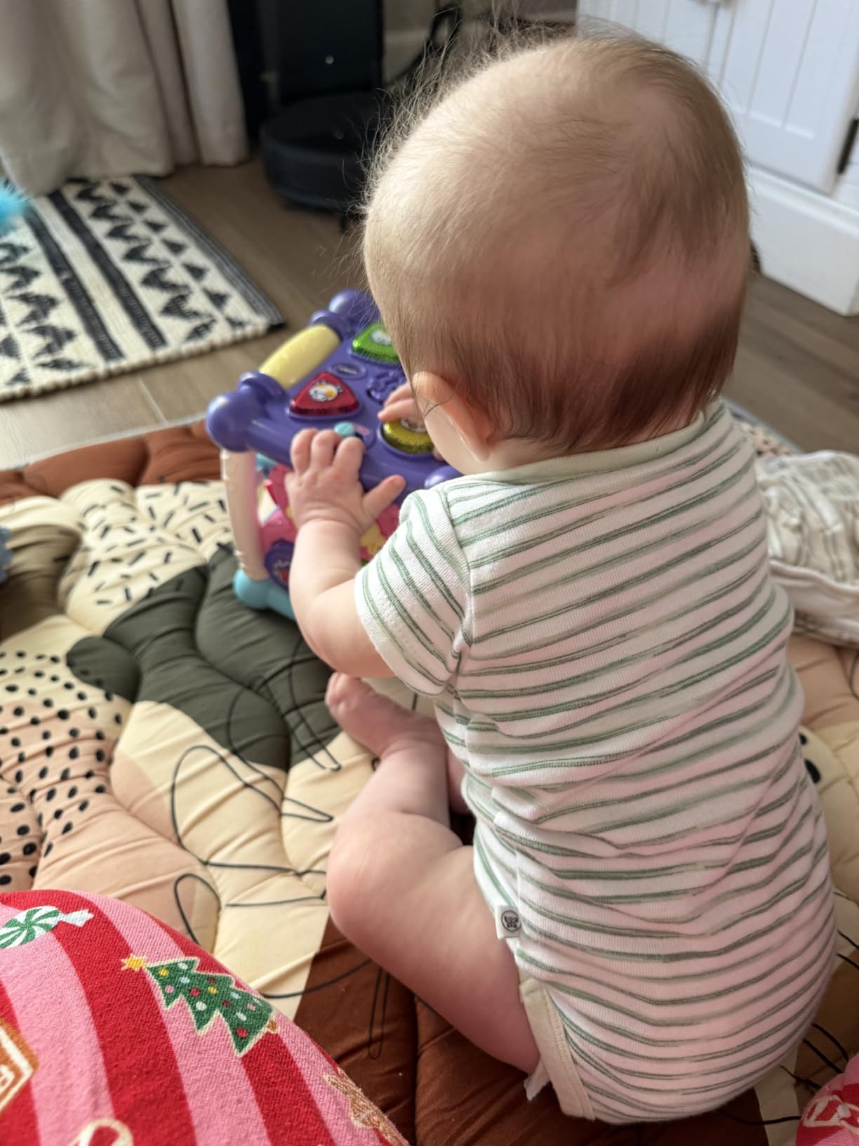 VTech Busy Learners Activity Cube, Purple customer photo 2