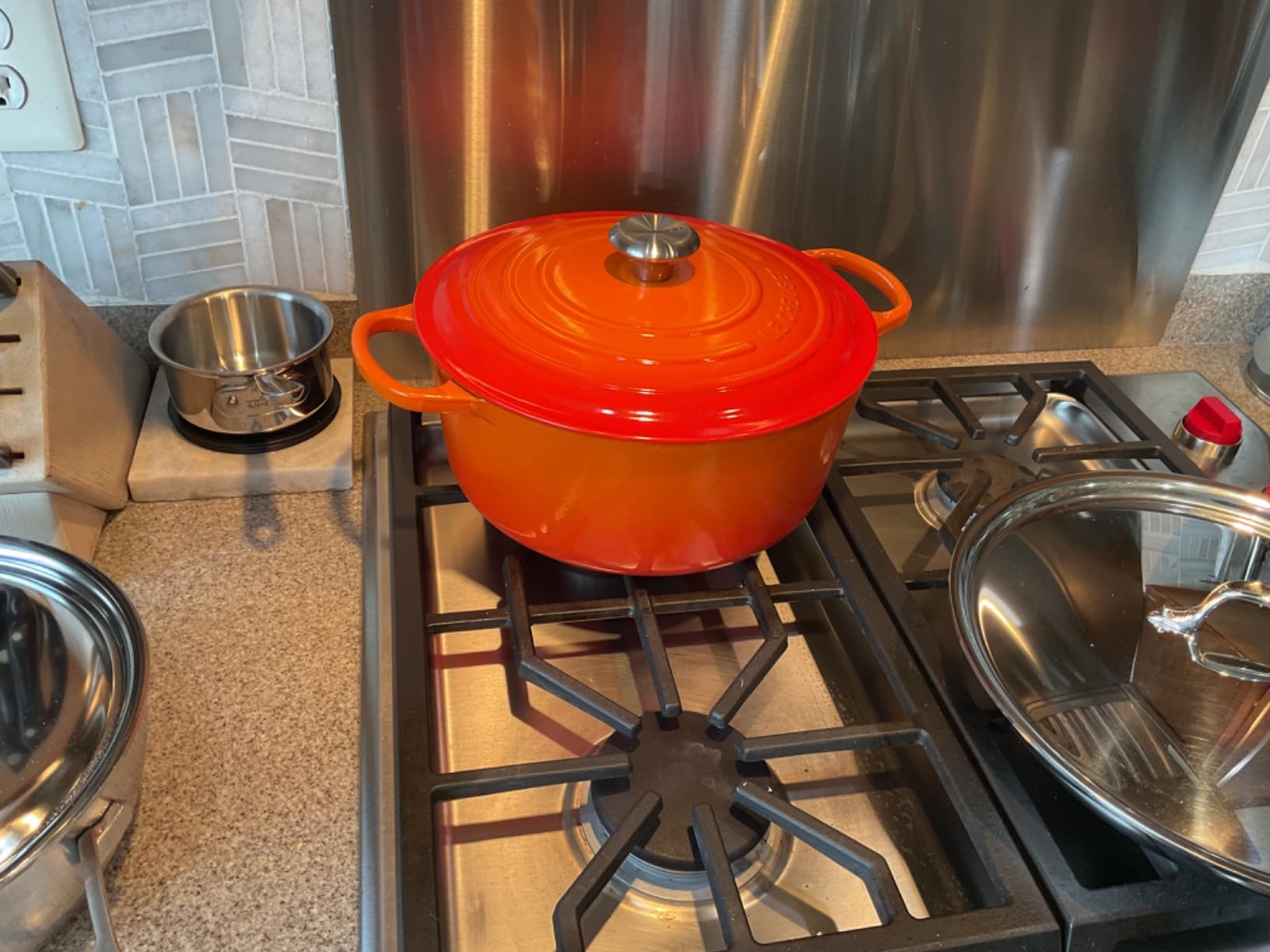 Le Creuset Enameled Cast Iron Round Dutch Oven, 7.25 qt., Cerise customer photo 1